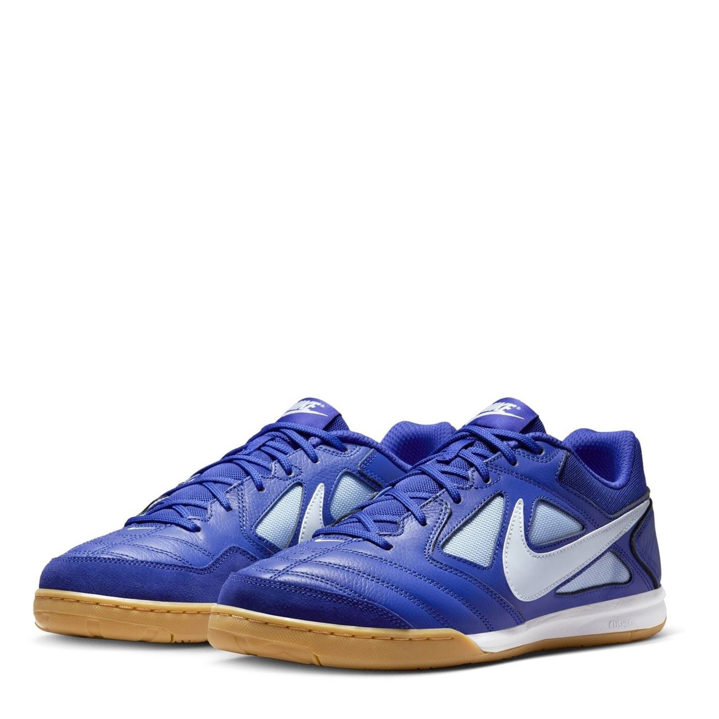 Nike Gato Low Top Round Toe Sneakers