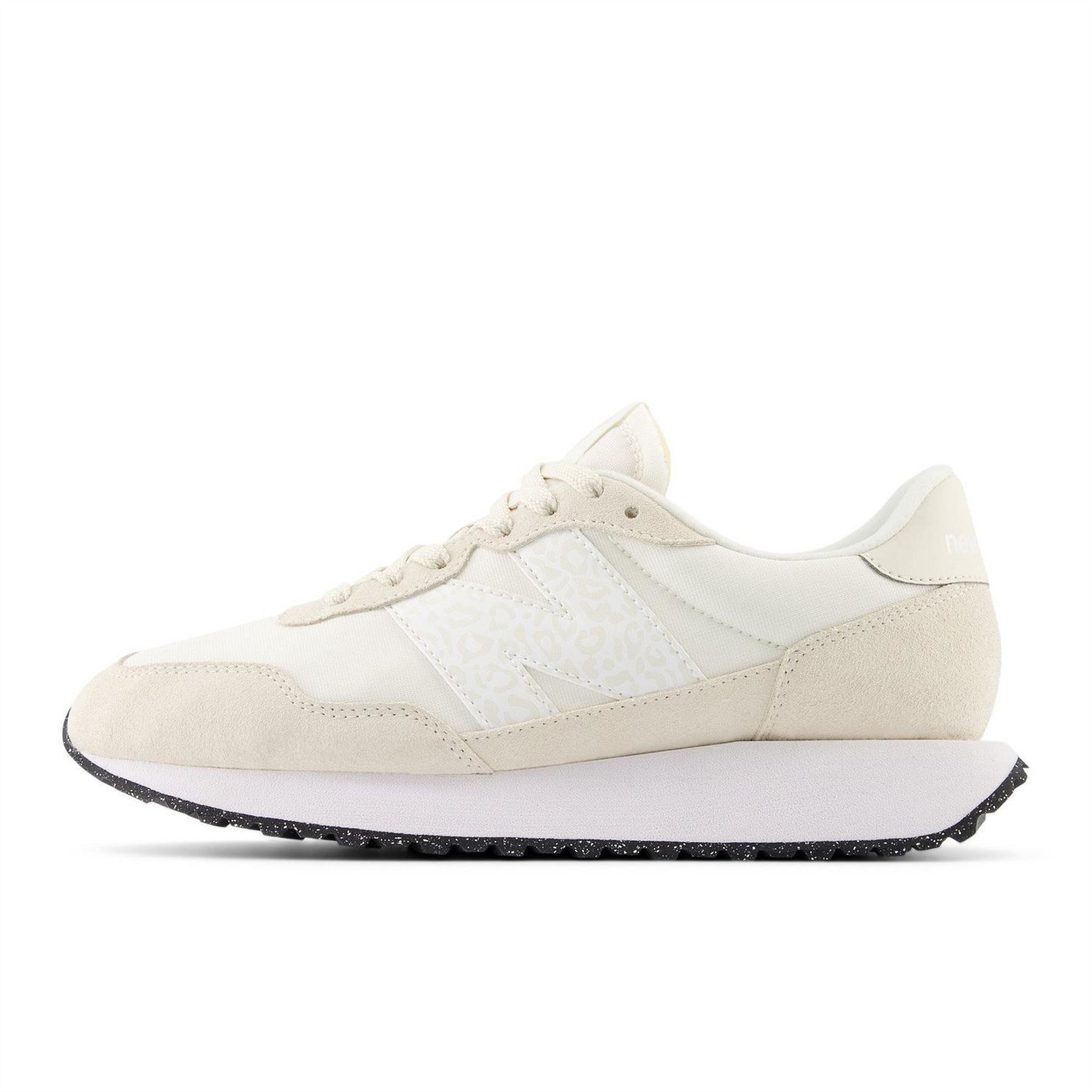 New Balance Balance 237 Low Top Sneakers