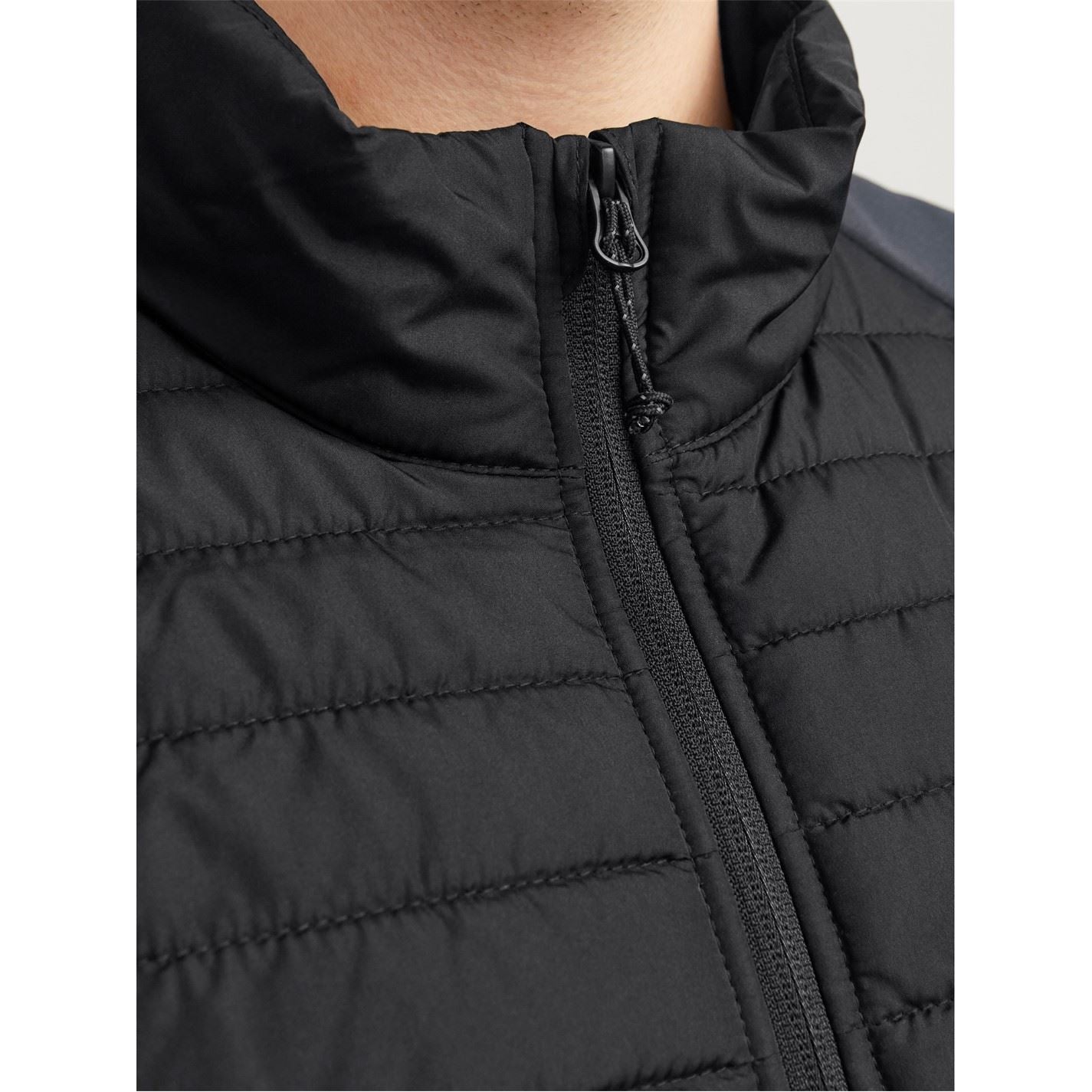 Jack and Jones Solid Patterned Puffer Jacket with Zipped Pocket and Ribbed Cuff
