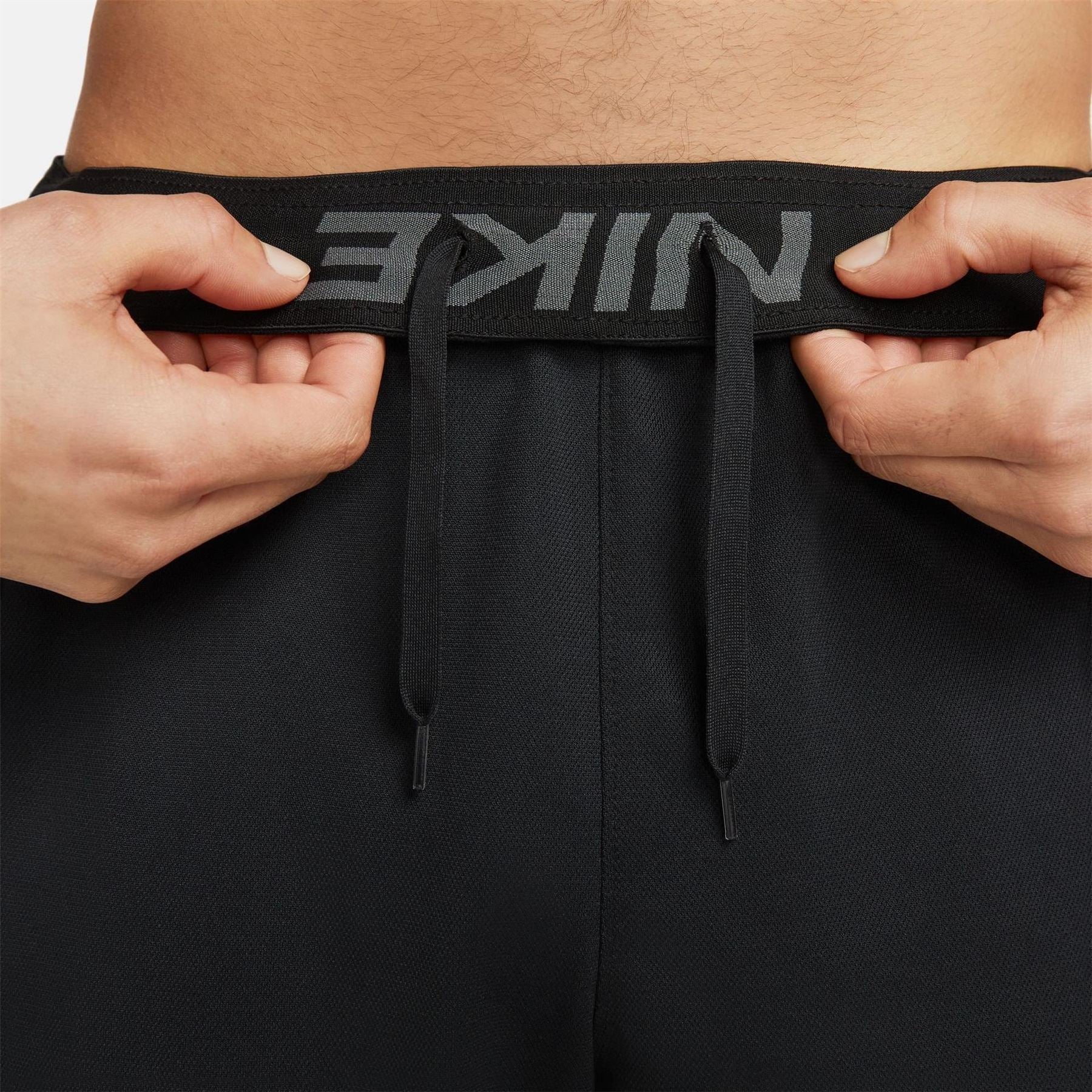 Nike Mens Dri Fit Totality 7 Unlined Knit Fitness Shorts
