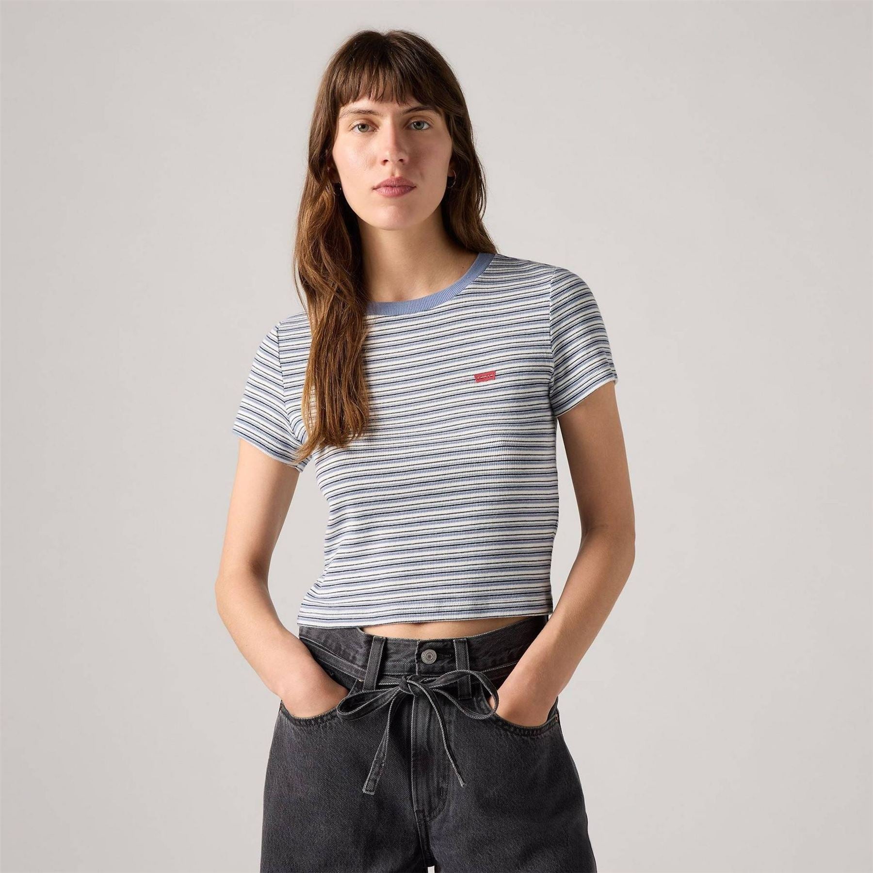 Levis Essential Sporty Cropped Slim Fit Crew Neck T-Shirt