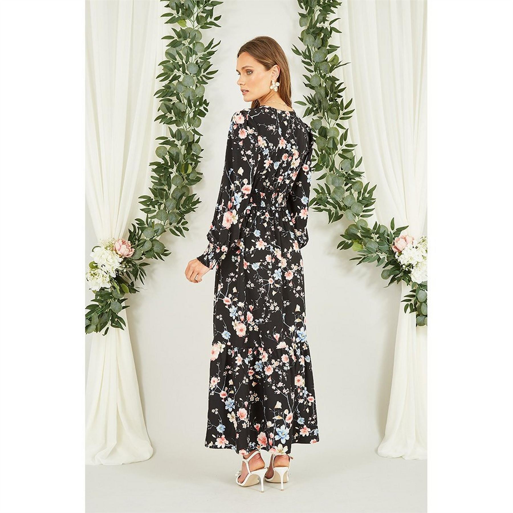 Yumi Floral Print Ruched Midi Dress