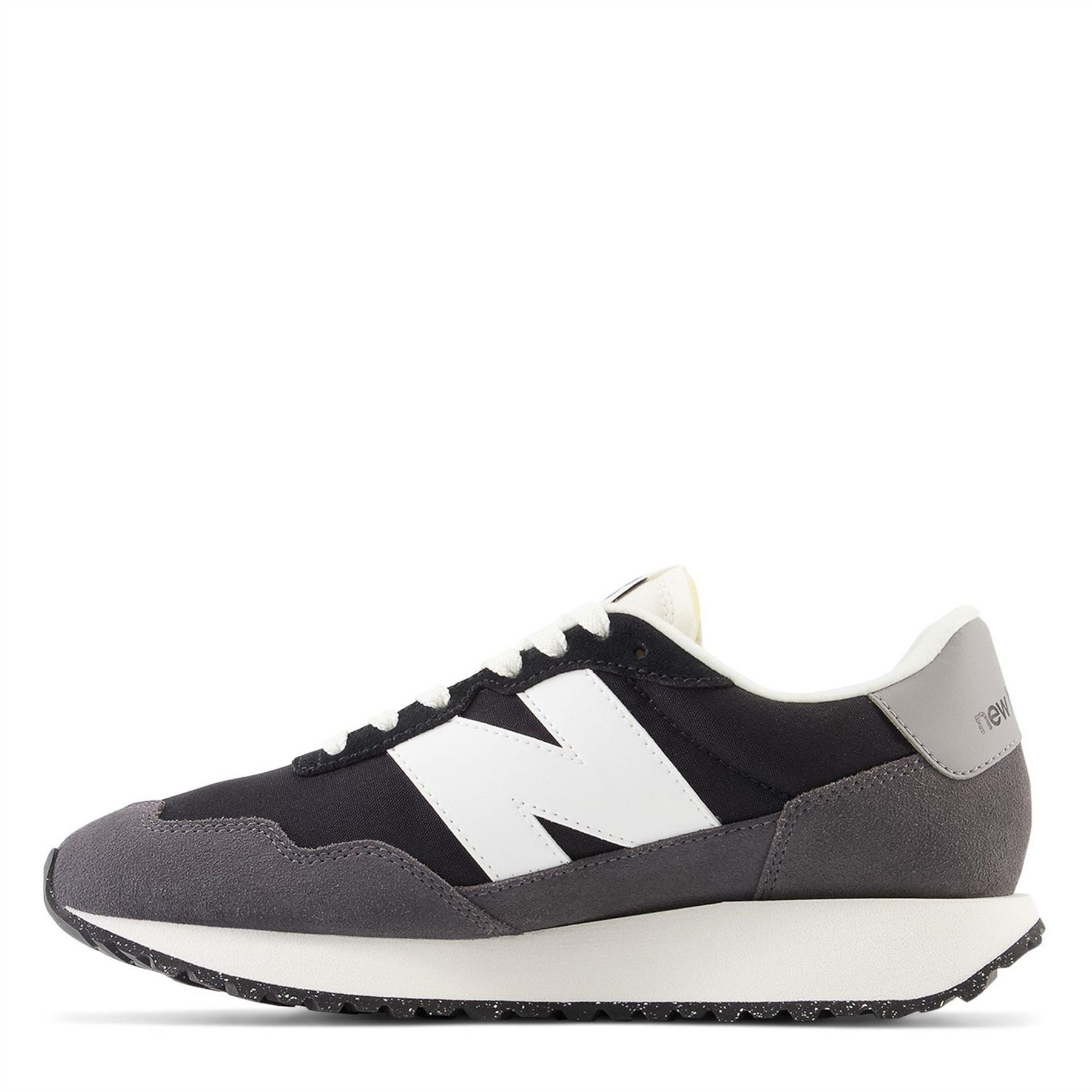 New Balance Balance 237 Low Top Sneakers