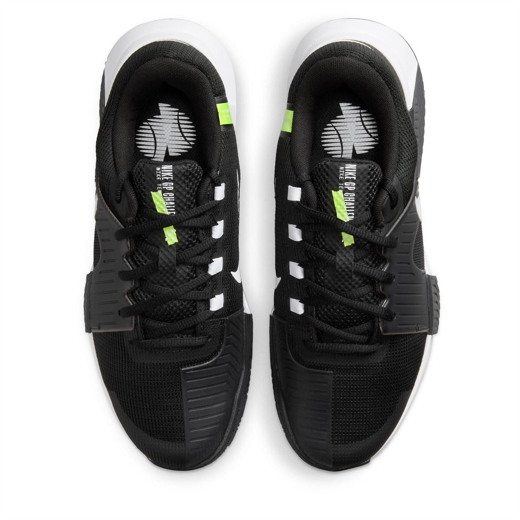 Nike Challenge Low Top Round Toe Flat Sneakers