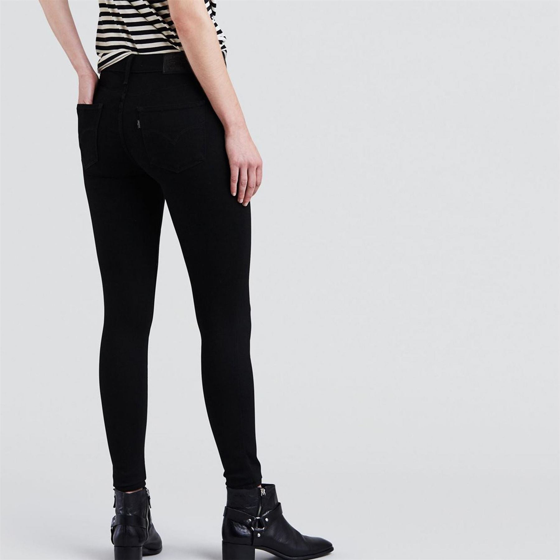 Levis High Rise Jeans