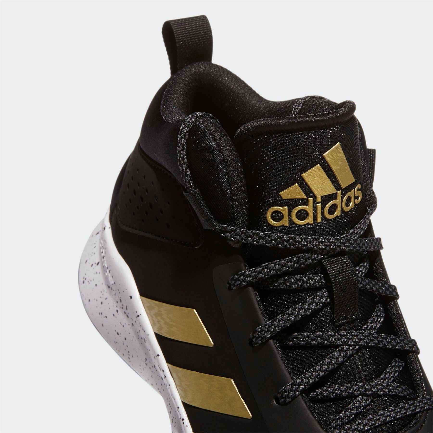 adidas Cross Em Up Wide Basketball Trainers