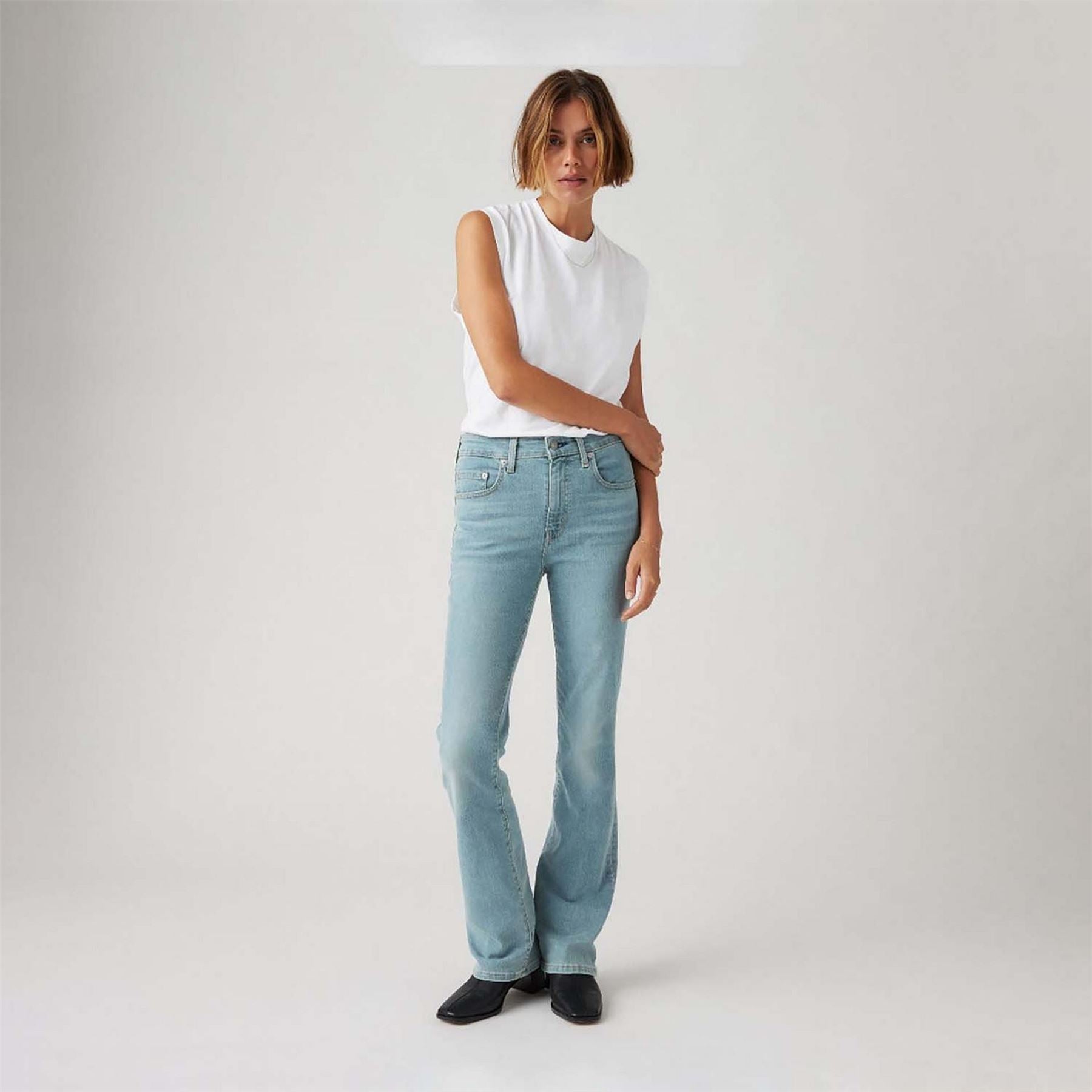 Levis 725 High Rise Bootcut Jeans