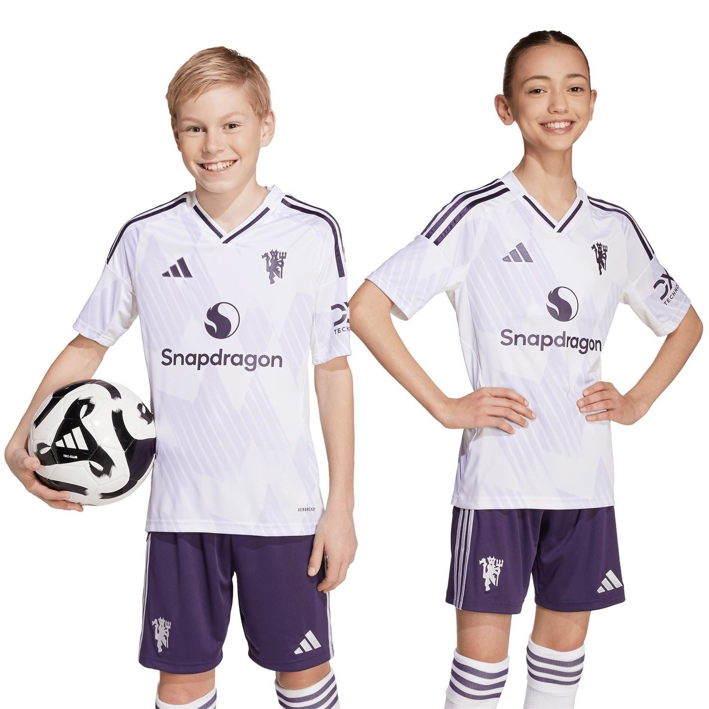 adidas Manchester United Away Football Shirt 2025 2026 Juniors