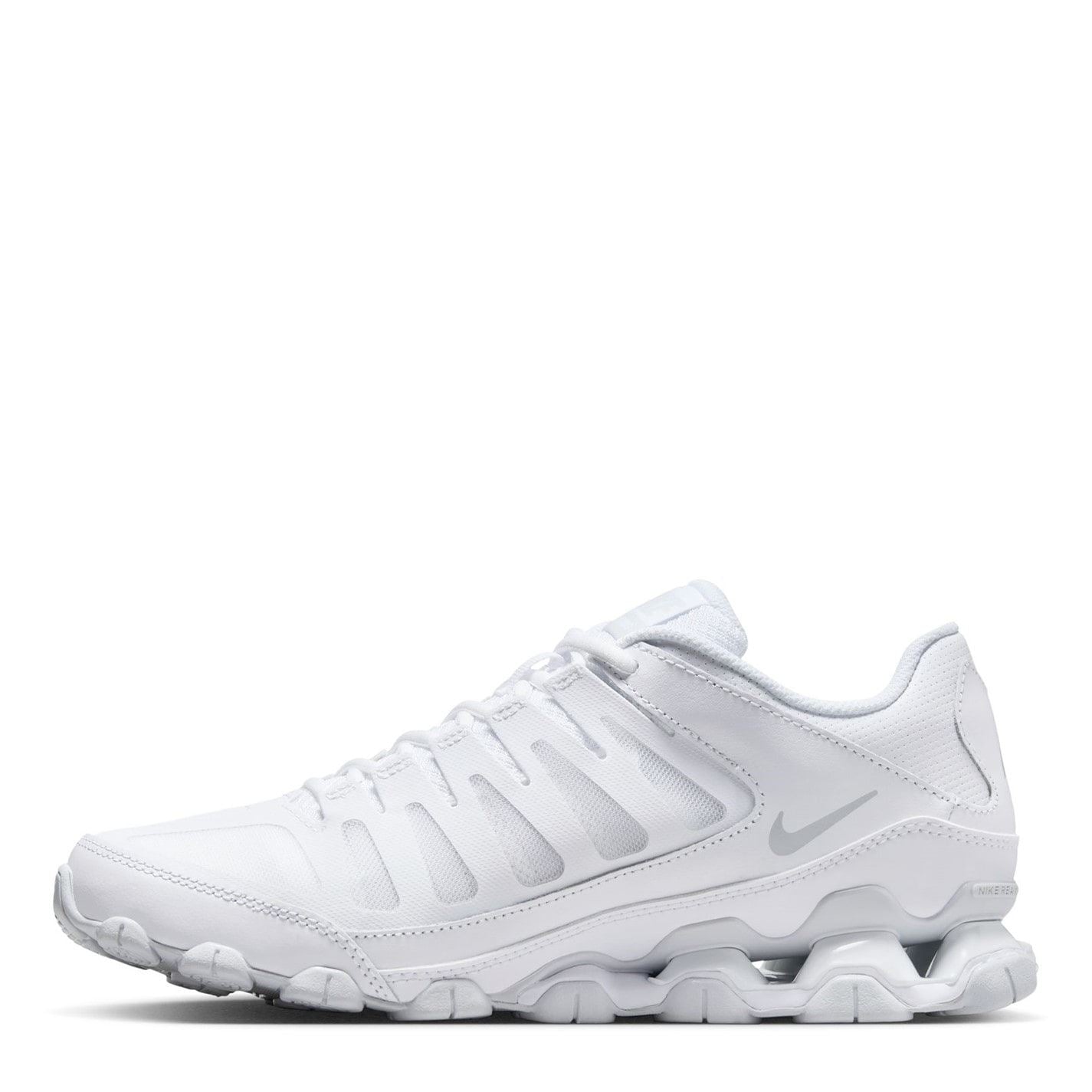 Nike Reax 8 TR Lace Up Low Top Sneakers