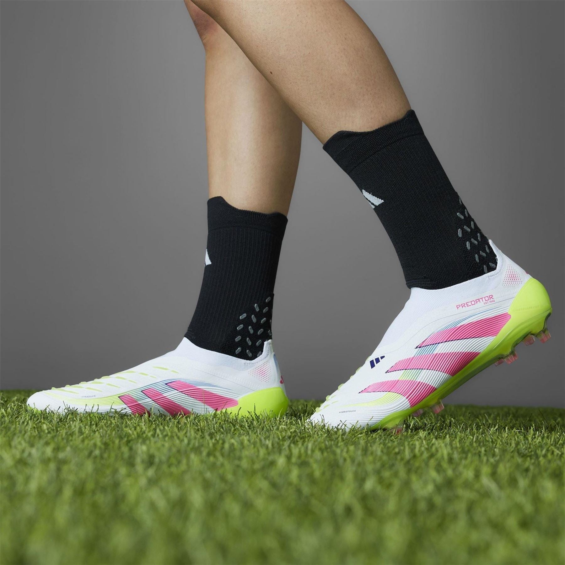 adidas Predator Elite Laceless Firm Ground Football Boots