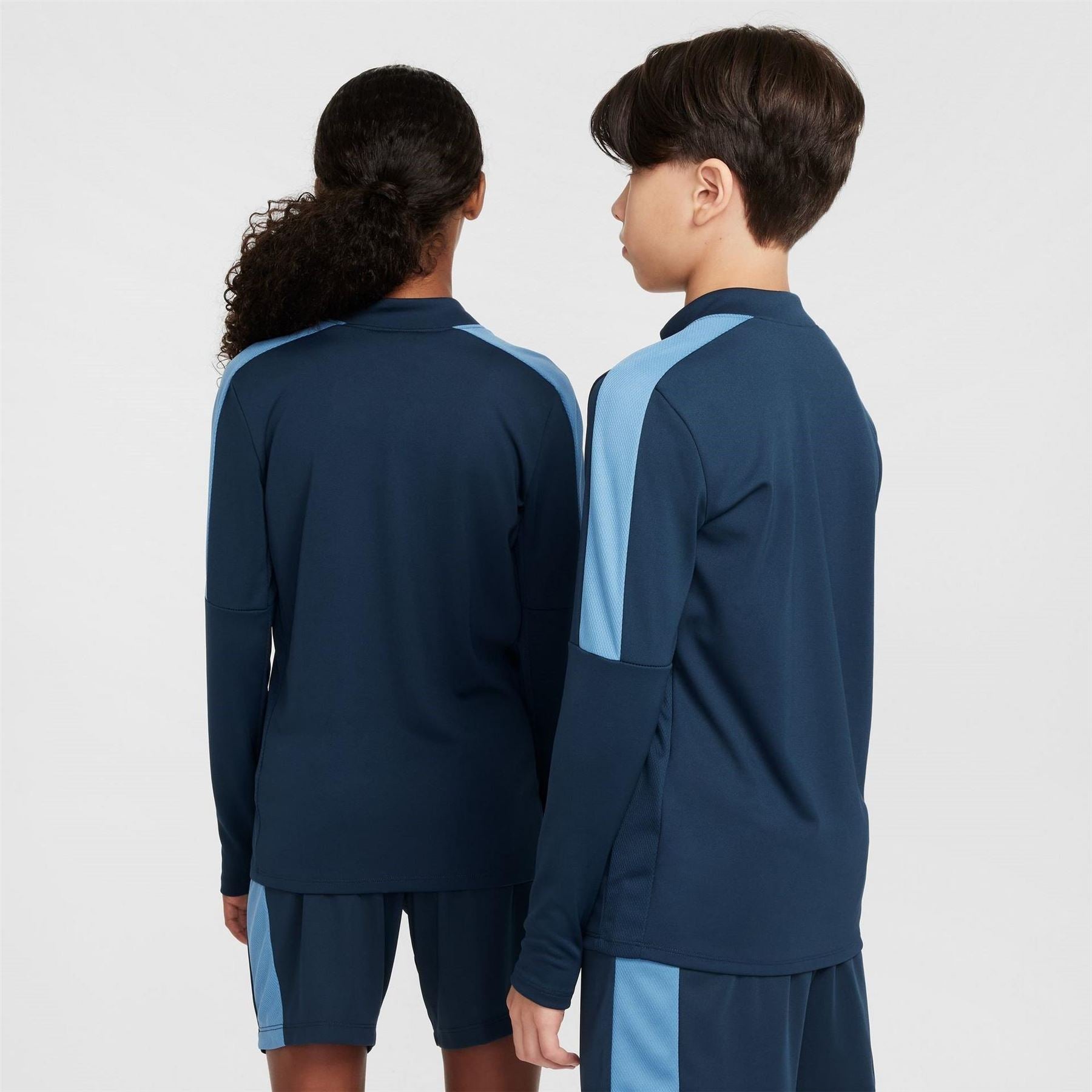 Nike Regular Fit Zip Neck Drill Long Sleeve T-Shirt