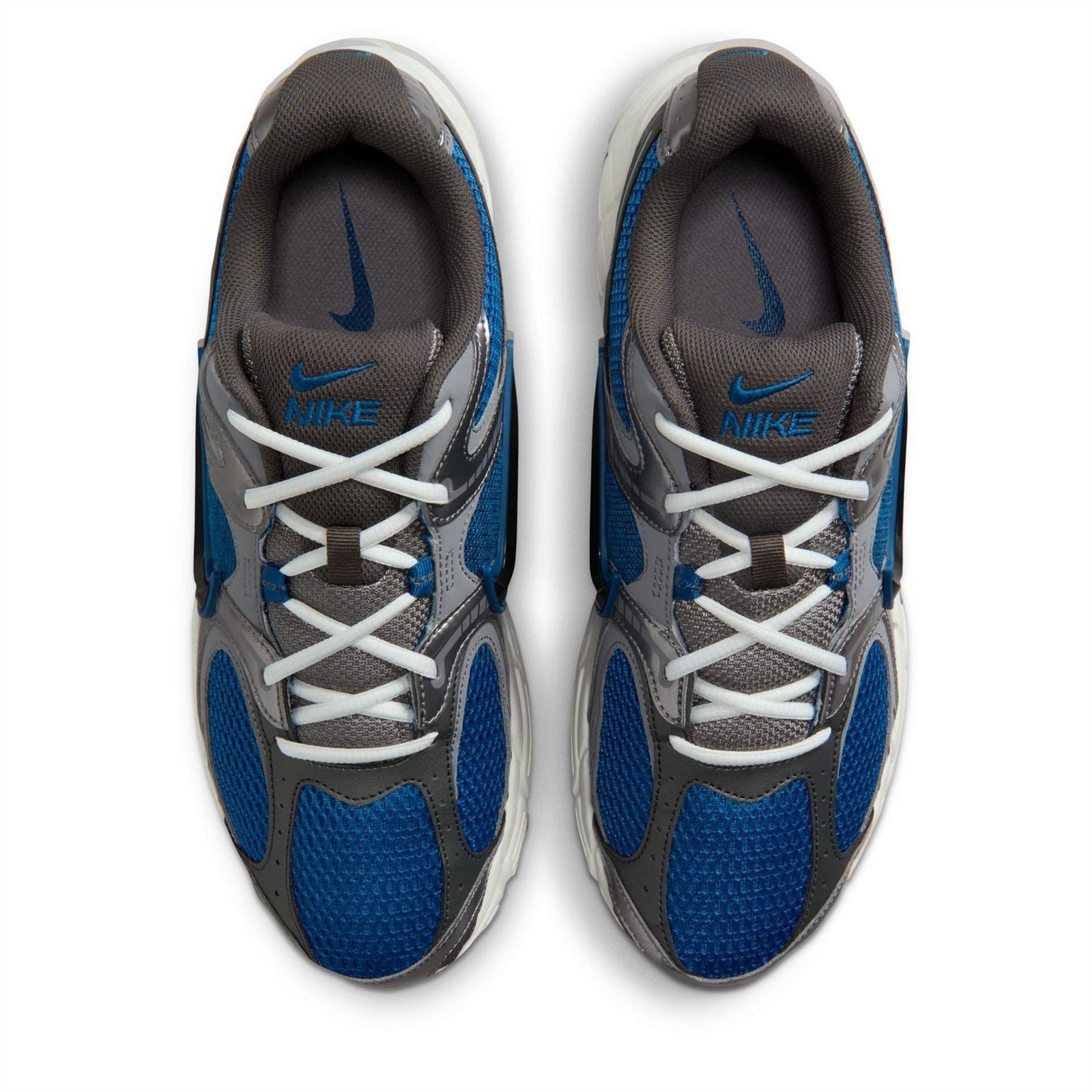 Nike Vomero 5 Running Flat Heel Trainers