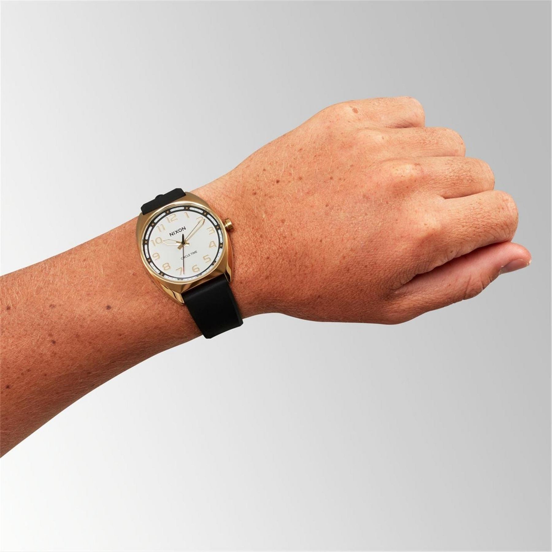 Nixon Rubber Strap Analogue Watch