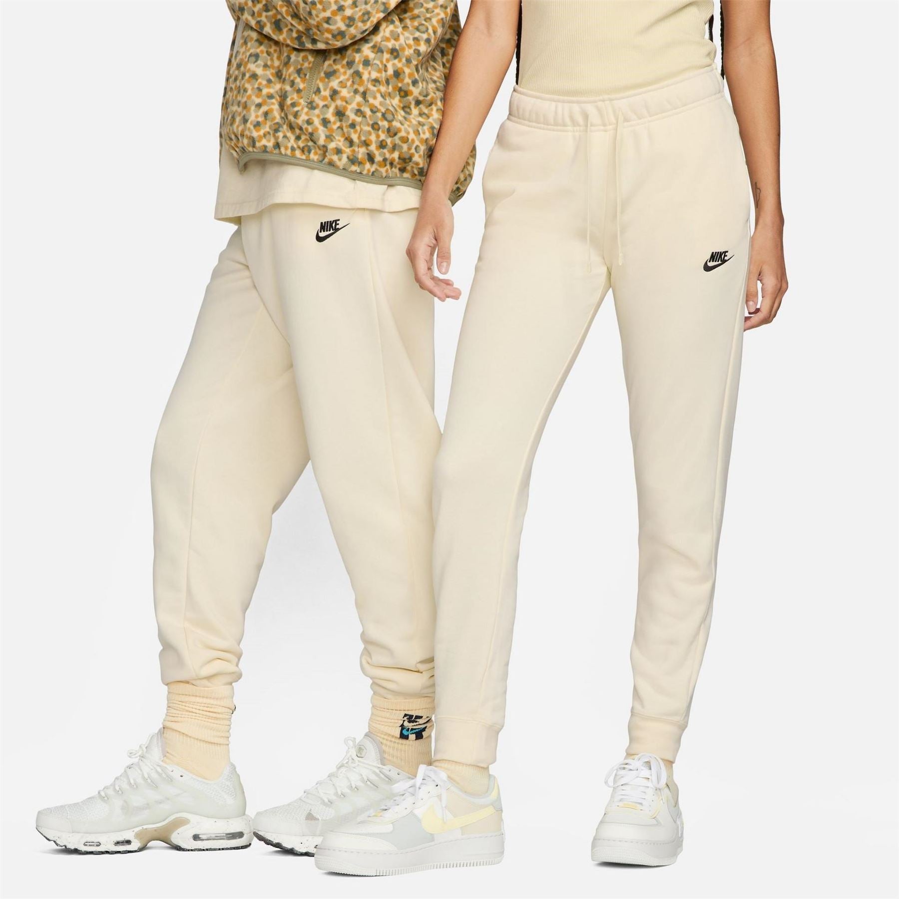 Nike Womens Sportswear Essential Fleece Pants