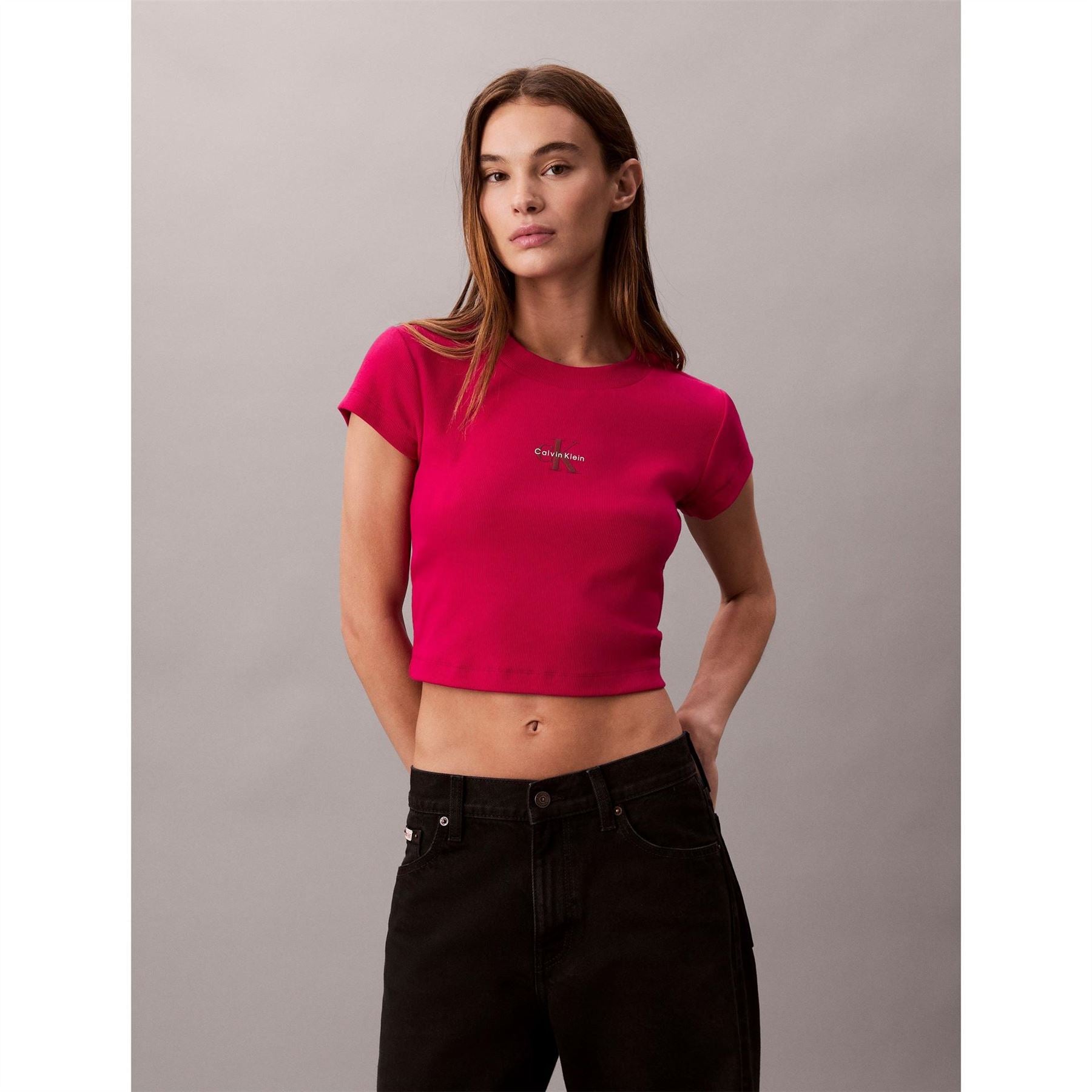 Calvin Klein Jeans Baby Slim Fit Cropped Crew Neck T-Shirt