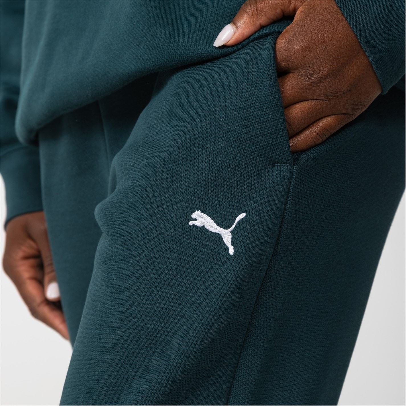 Puma Essential Regular Fit Sweatpants Joggers