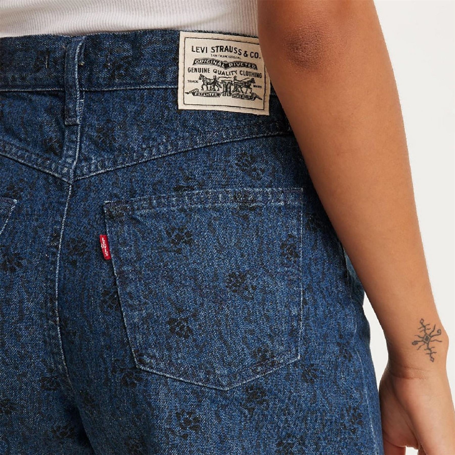Levis Wellthread Mom Short Denim Shorts