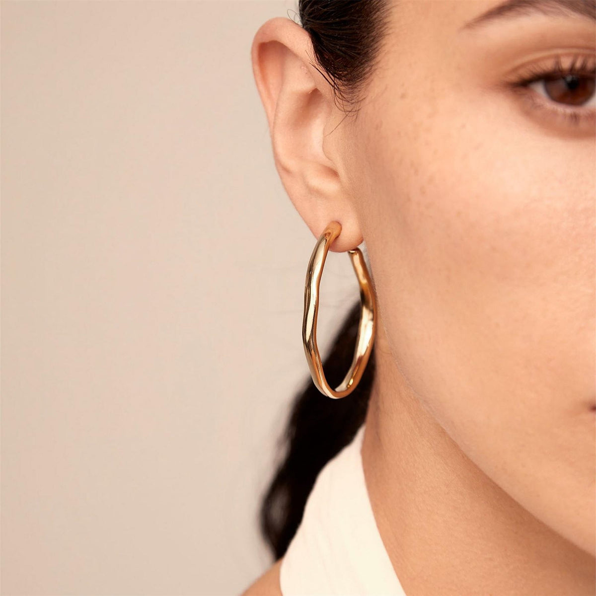 UNOde50 18k Gold Plated Hoop Earrings