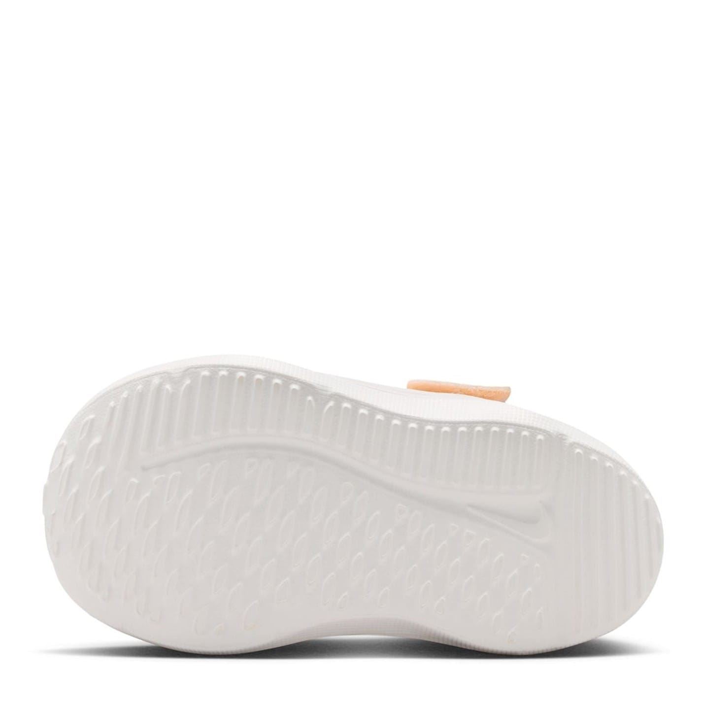 Nike Cosmic Runner Low Top Sneakers with Adjustable Drawstring