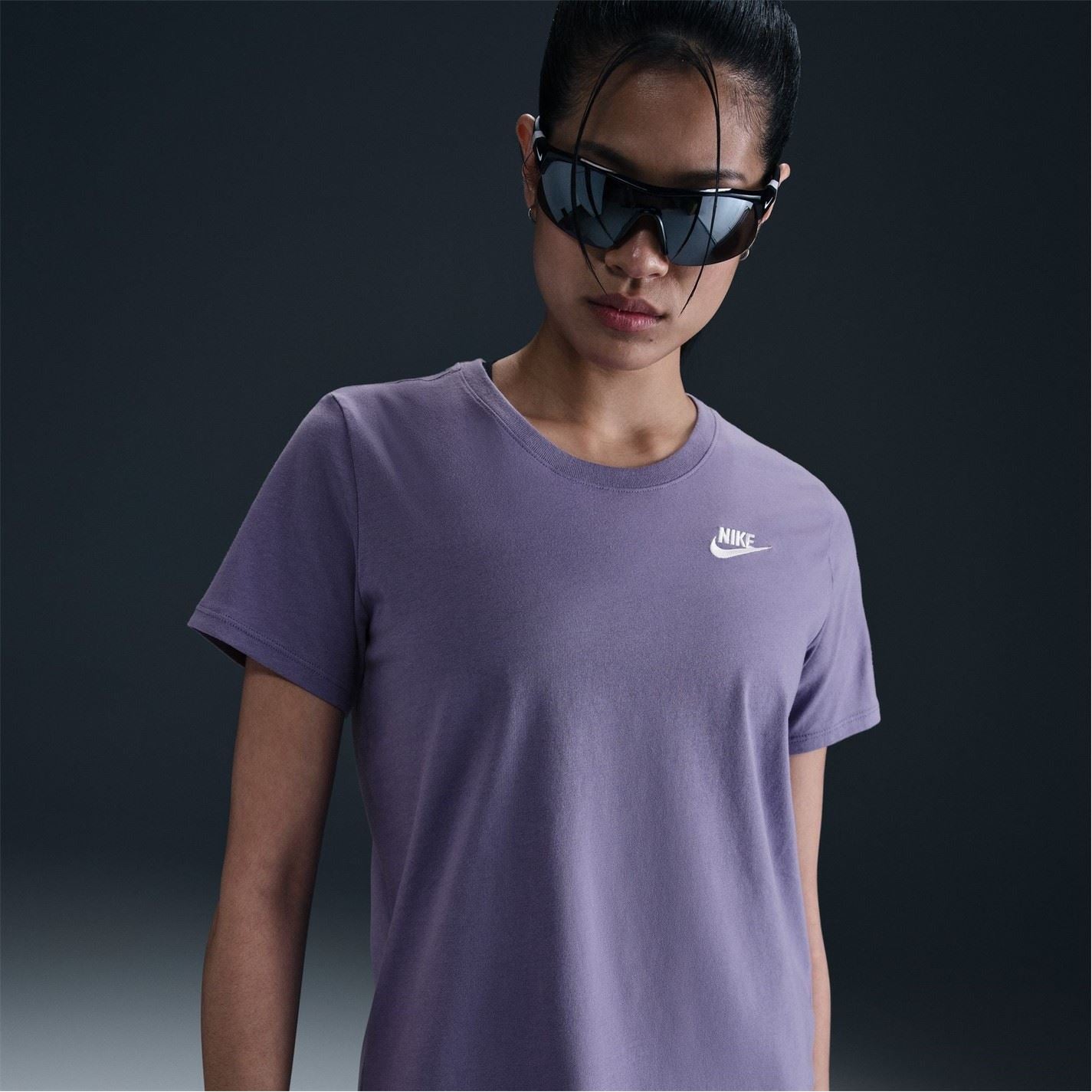 Nike Womens Sportswear Club T-Shirt