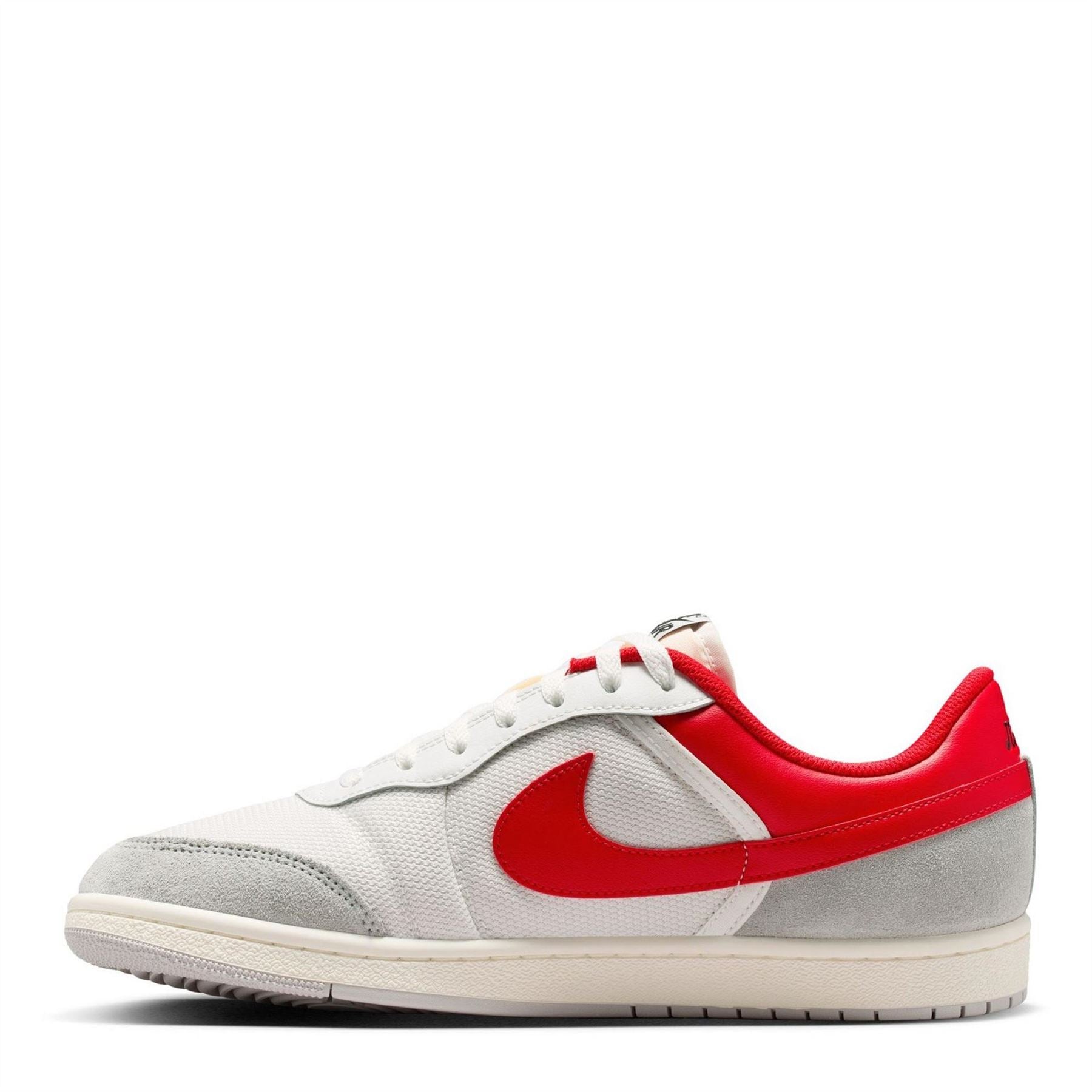 Air Jordan Skyline Sn62 Lace-Up Low Top Sneakers