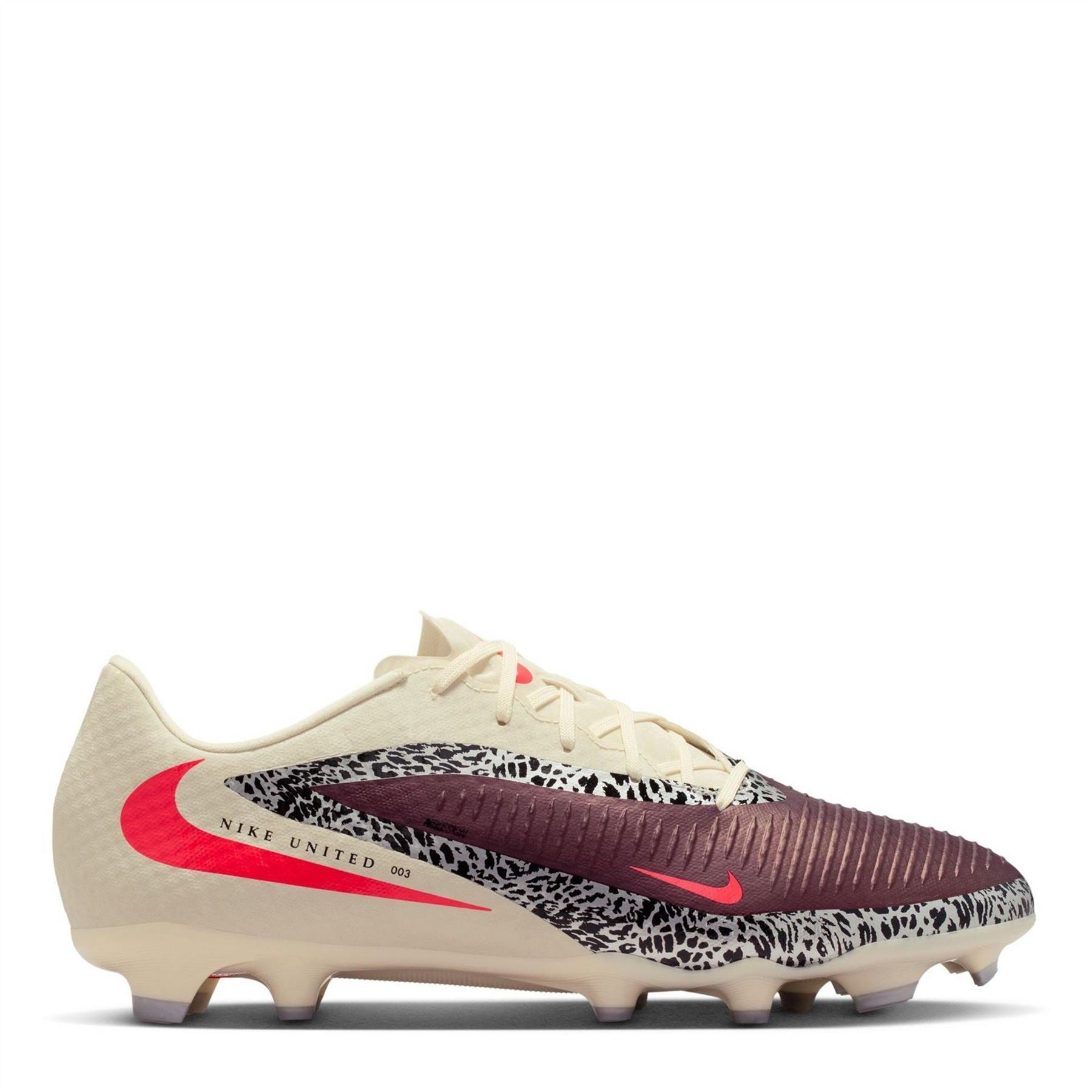 Nike Phantom 6 Low Academy Adults Firm Ground Football Boots