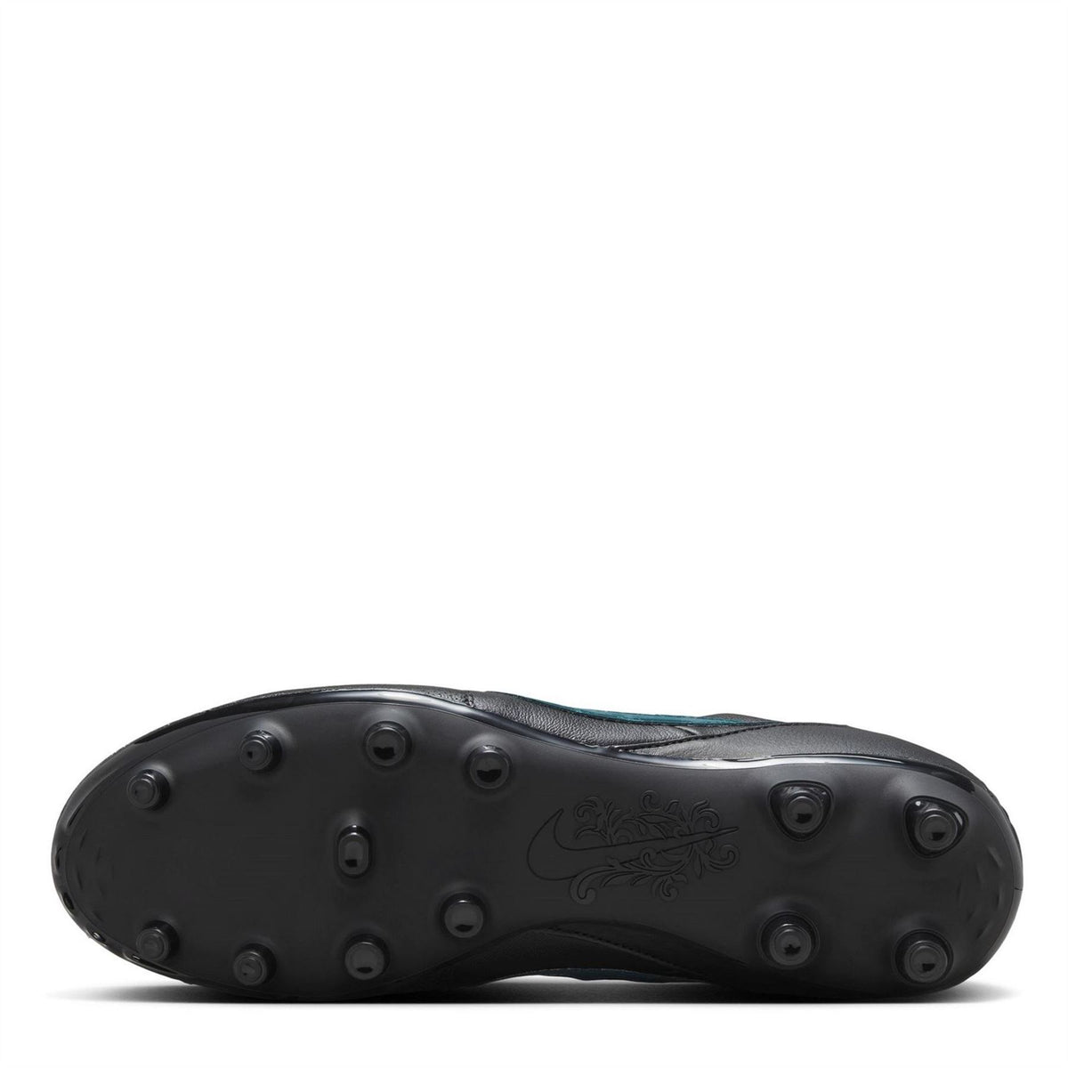 Nike 3 Academy Firm Ground Football Boots