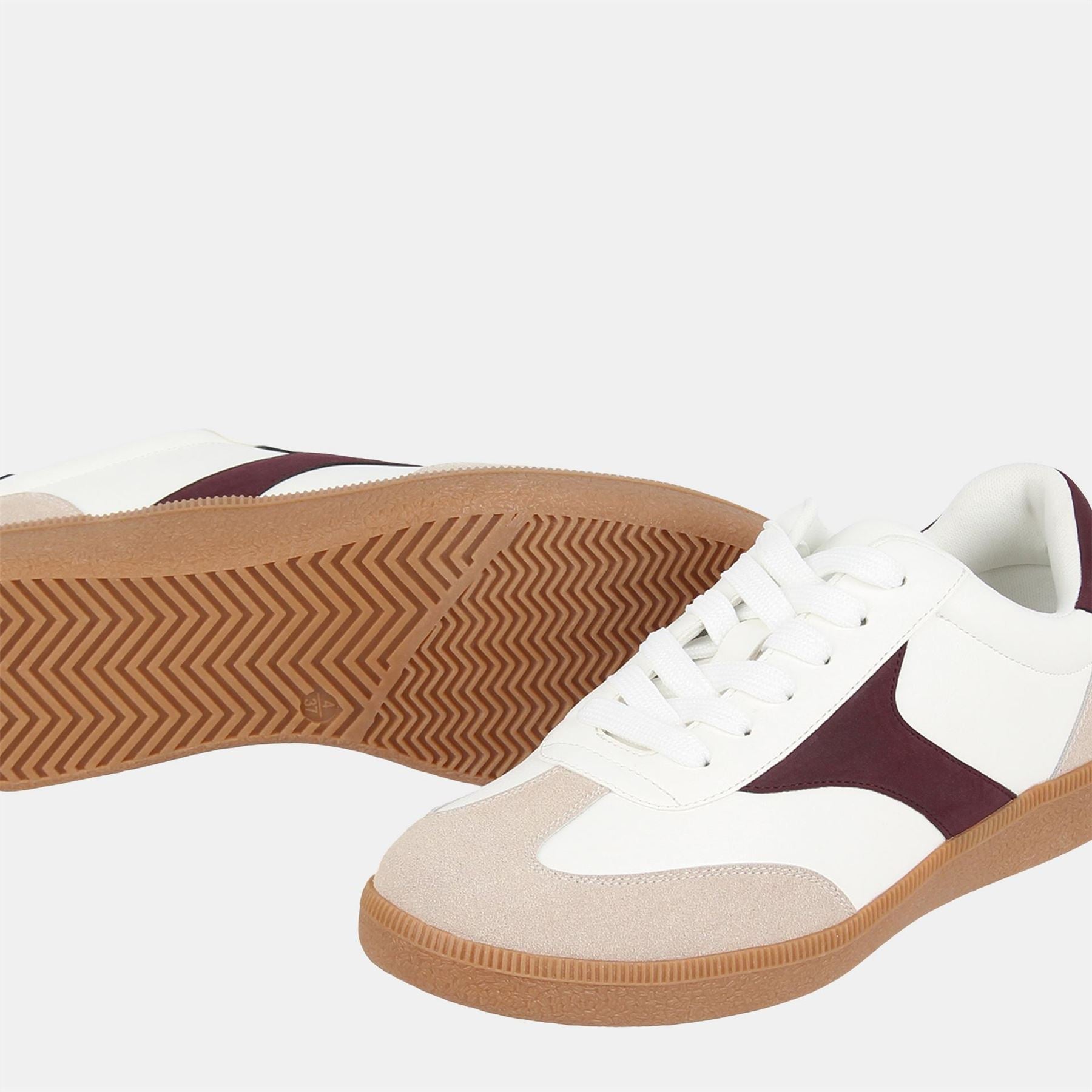 Miso Sam LD54 Round Toe Low Top Sneakers