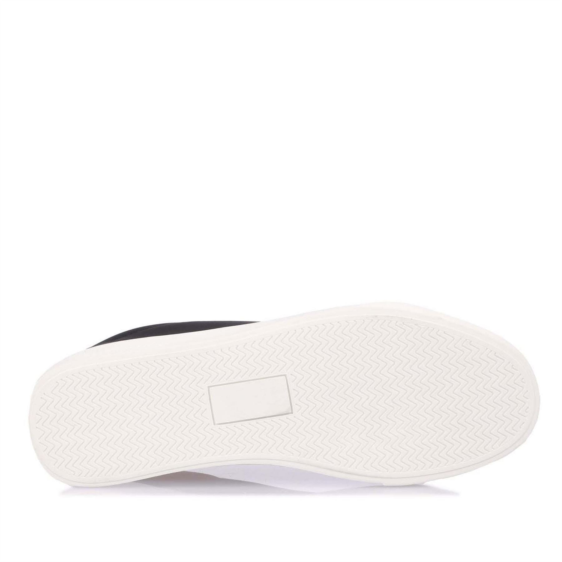 Duck and Cover Clasper Trainers