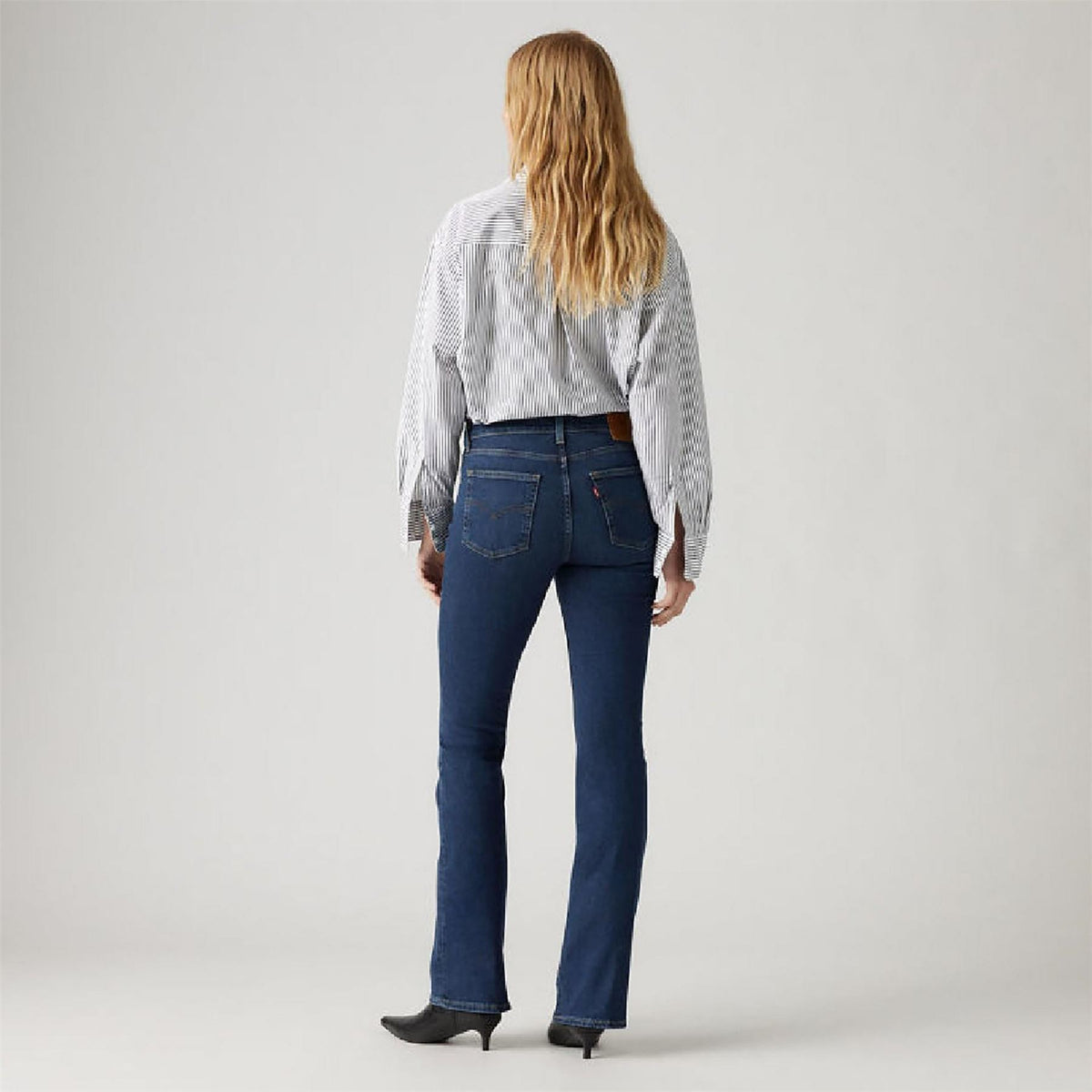 Levis 725 High Rise Bootcut Jeans