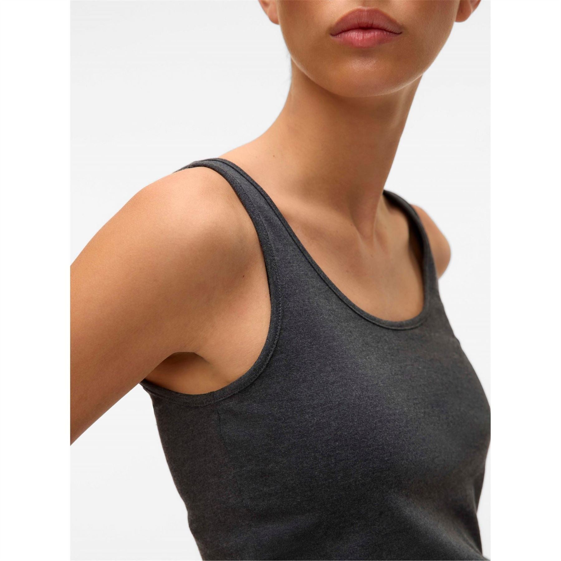 Vero Moda Scoop Neck Slim Fit Tank Top
