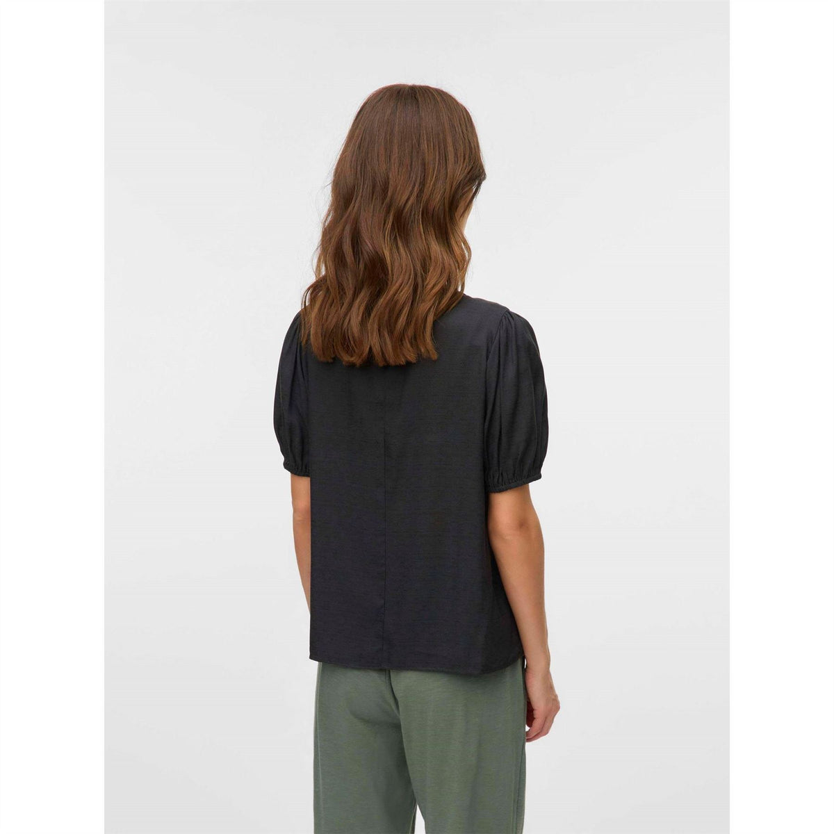 Mamalicious Keyhole Neck Puff Sleeve Short Sleeve Blouse