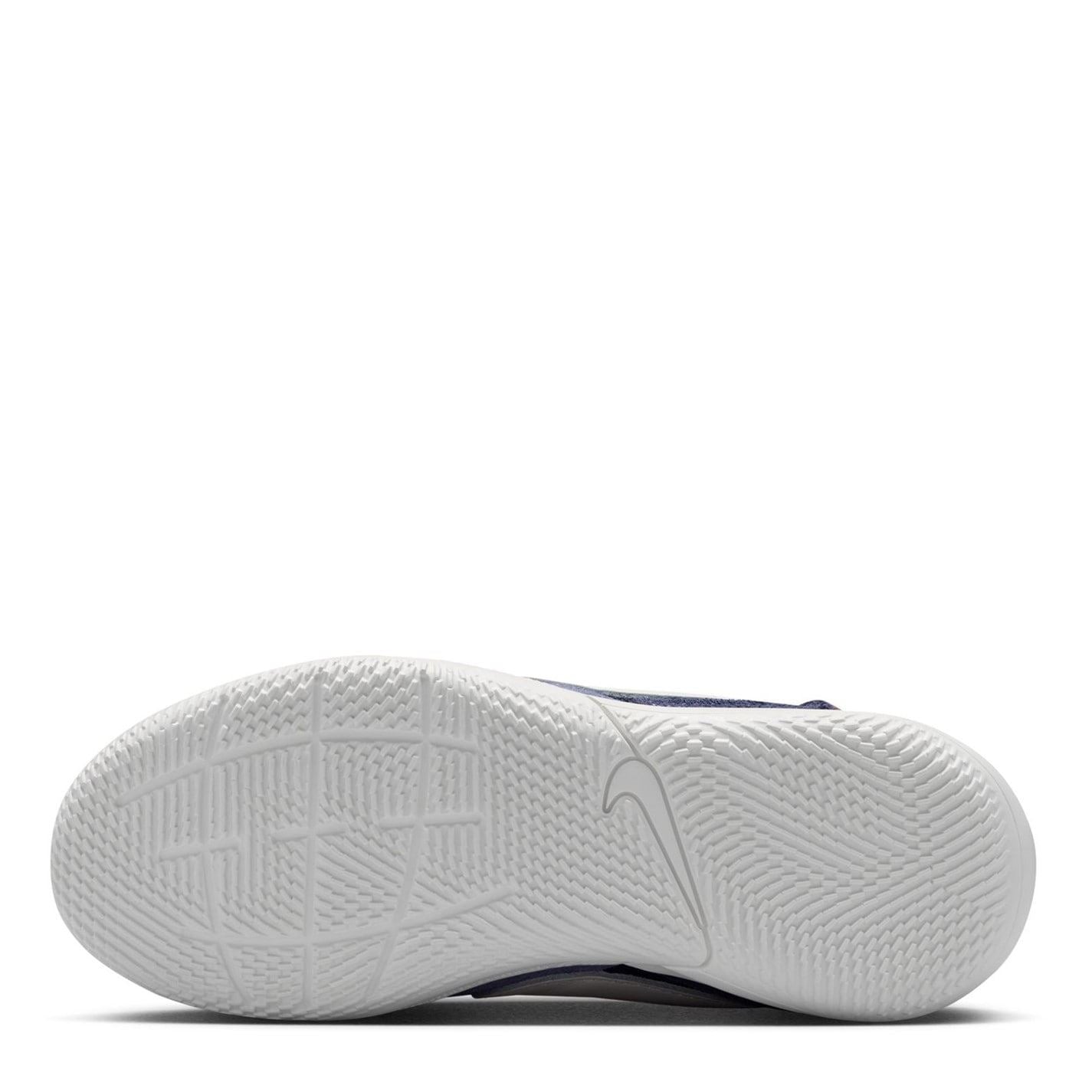 Nike Streetgato Low Top Junior Indoor Football Boots