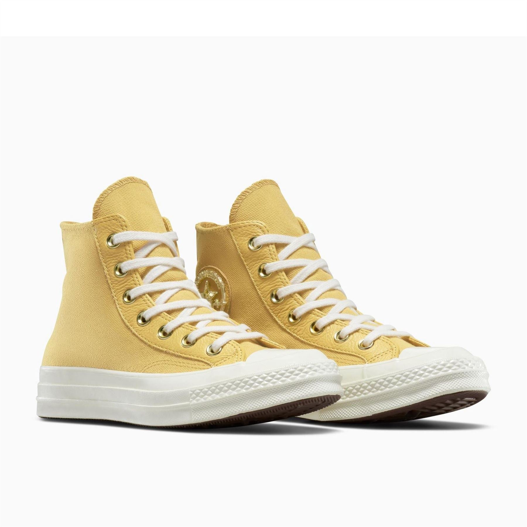 Converse Chuck 70 Gold Canvasas High Top Trainers