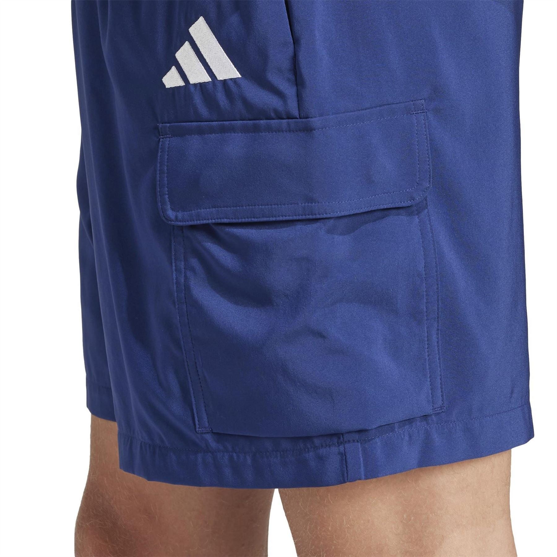 adidas Essentials Small Logo Cargo Chelsea Shorts