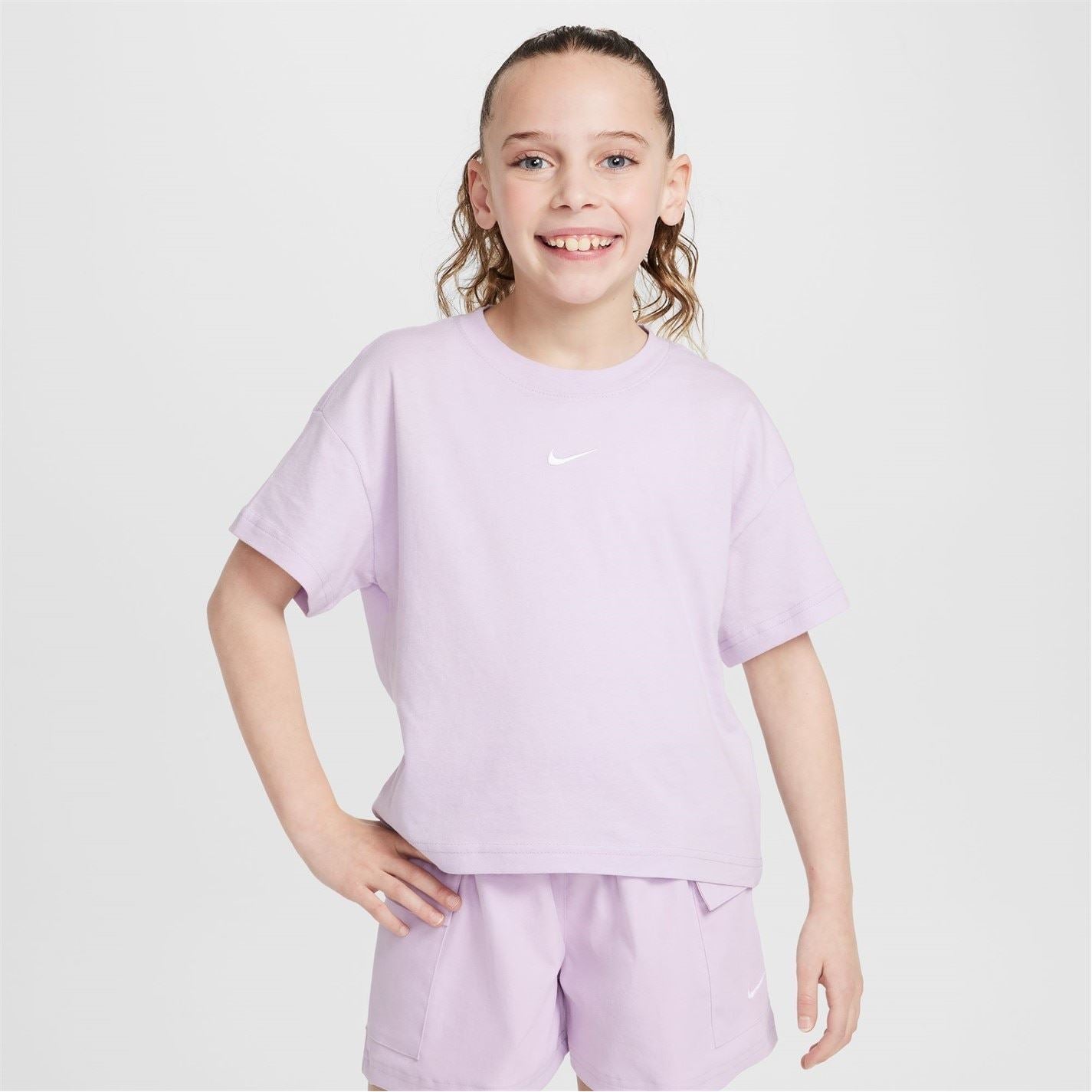 Nike Sportswear Big Kids (girls) T-Shirt