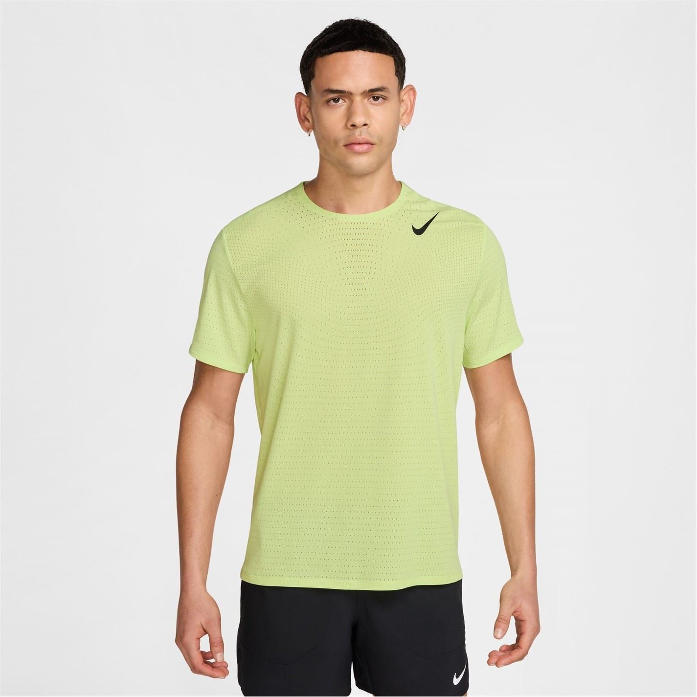 Nike Aroswift Crew Neck Regular Fit T-Shirt
