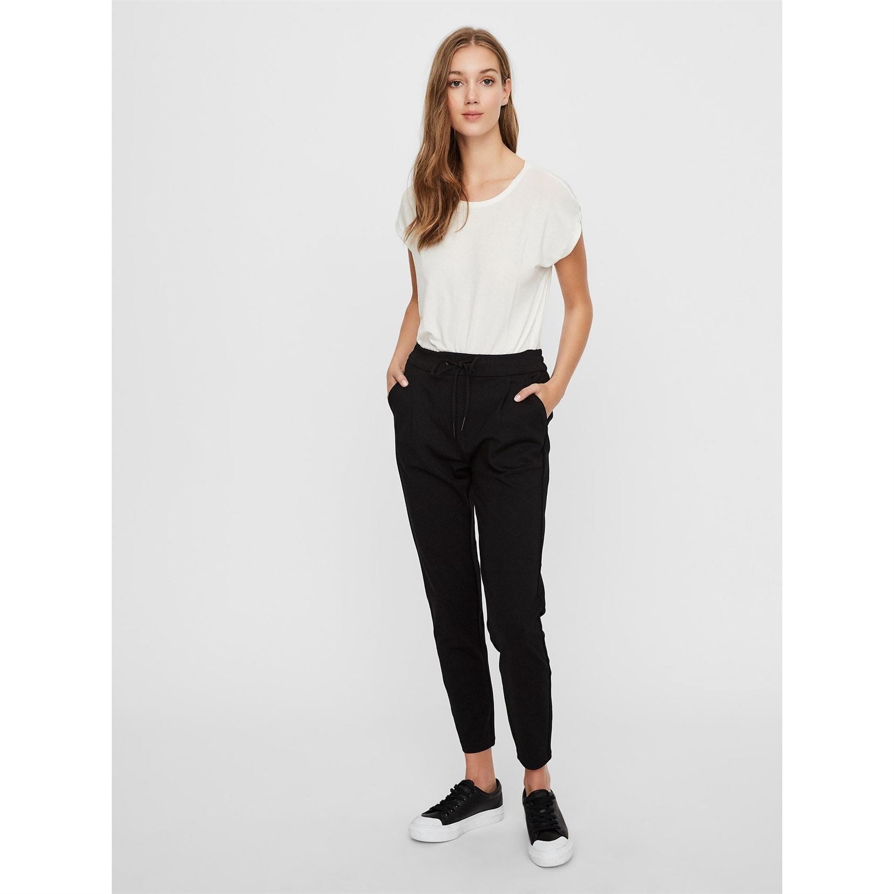 Vero Moda Eva Mid Rise Tailored Trouser
