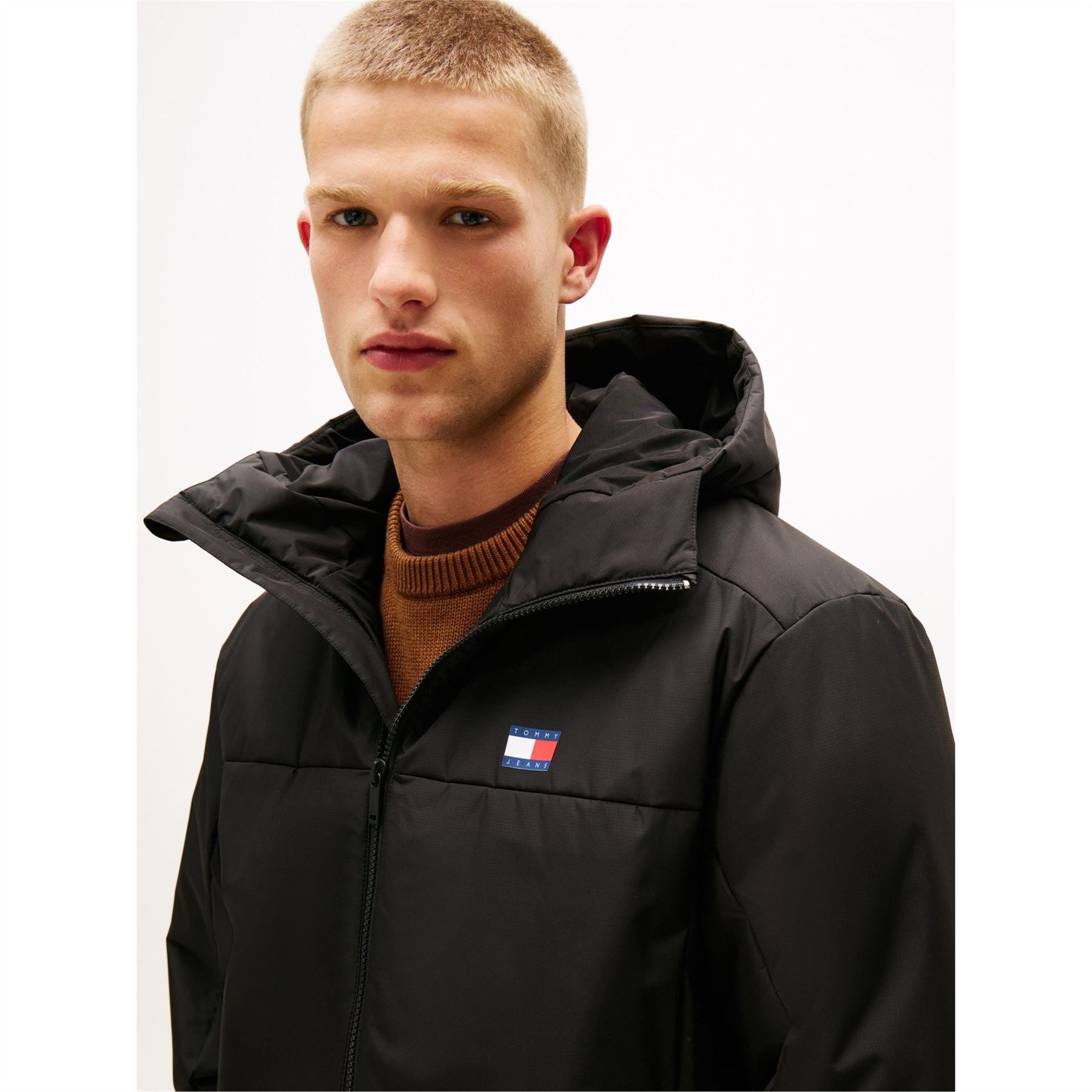 Tommy Jeans Solid Patterned Hooded Zipped Pocket Windbreaker
