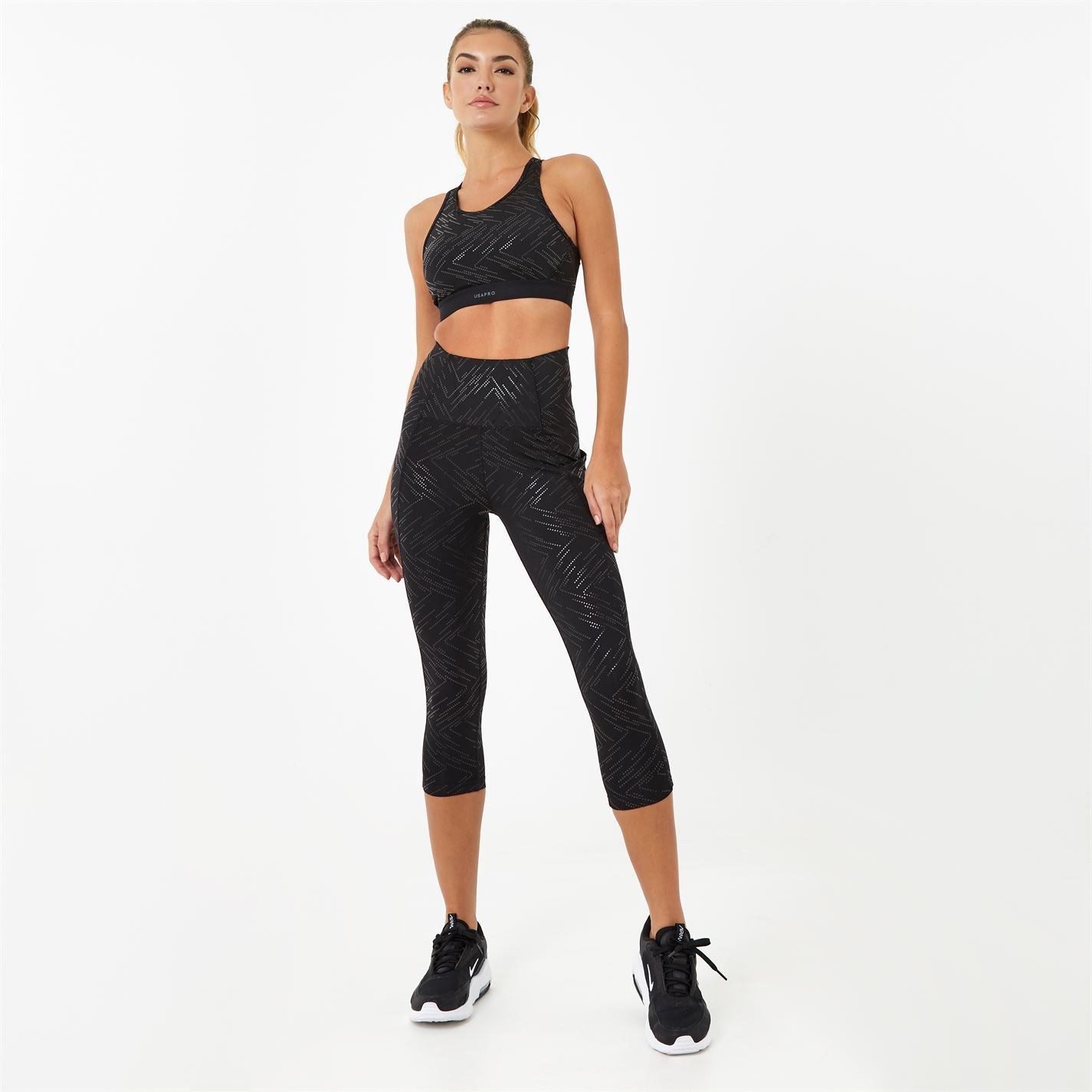 USA Pro High Rise Capri Cropped Leggings