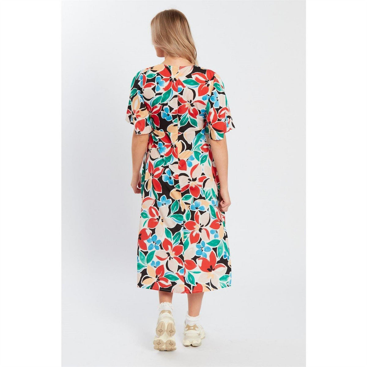Influence V-Neck Short Sleeve Midi A-Line Dress