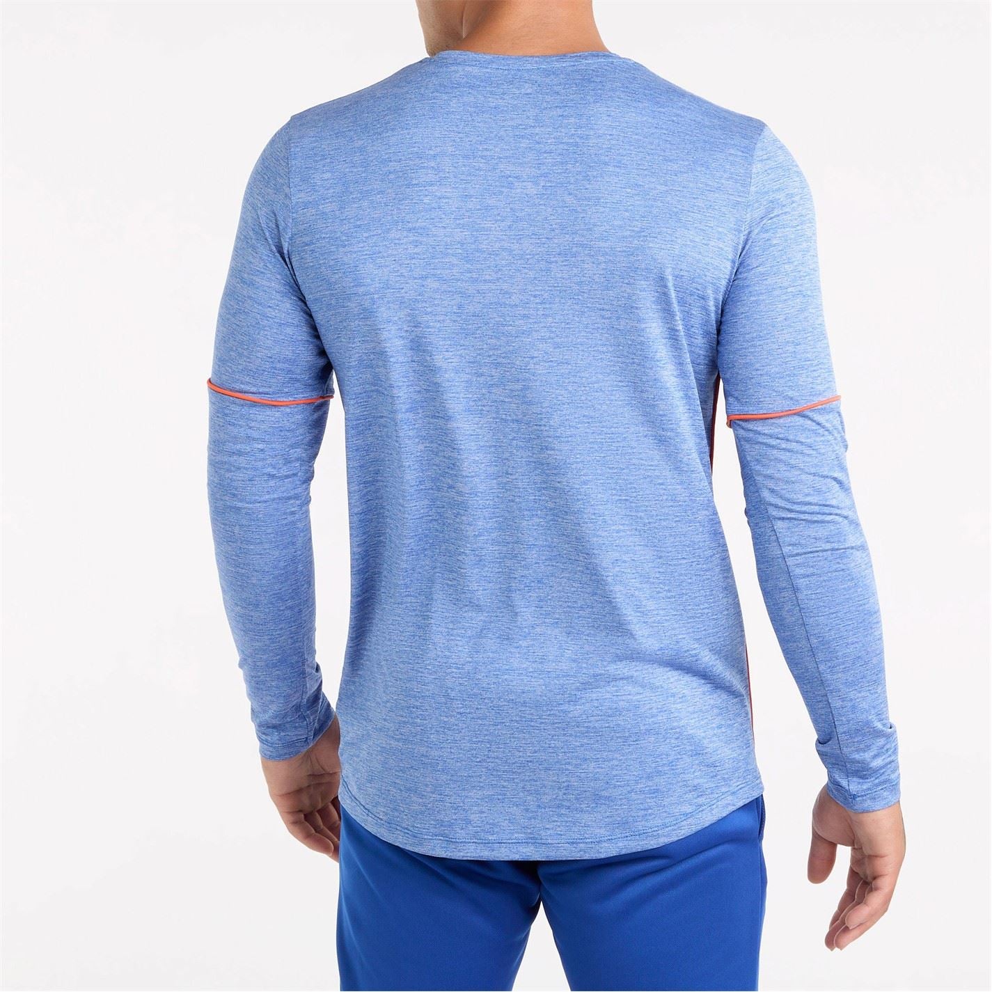 Umbro Crew Neck Regular Fit Long Sleeve T-Shirt