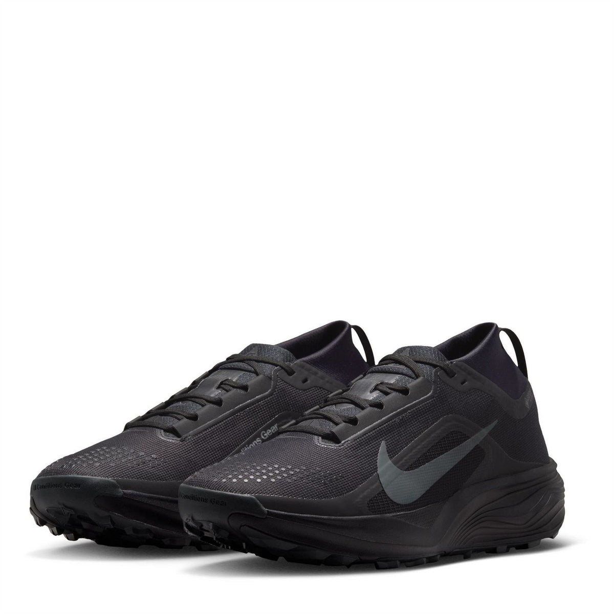Nike ACG Peg Trail Gore-Tex Lace-Up Sneakers