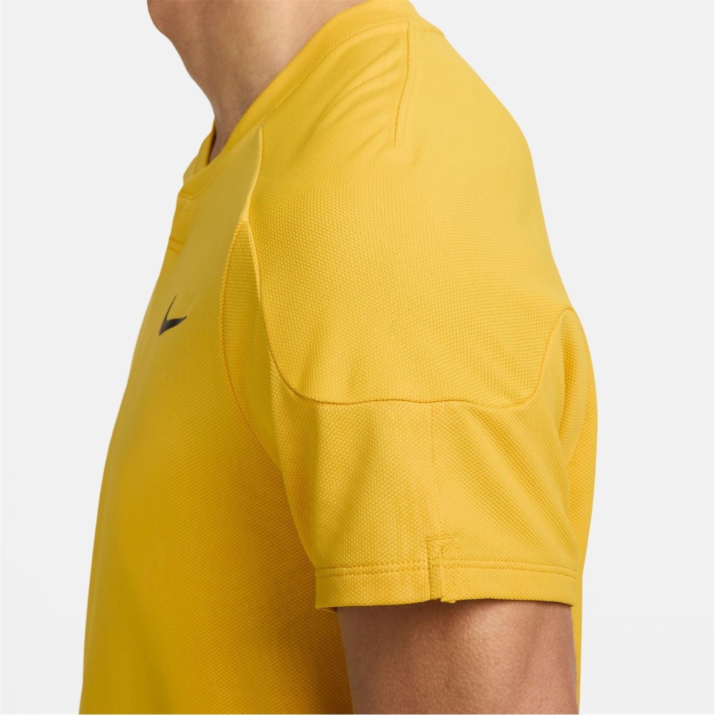 Nike Slam Dri Fit V-Neck Regular Fit T Shirt
