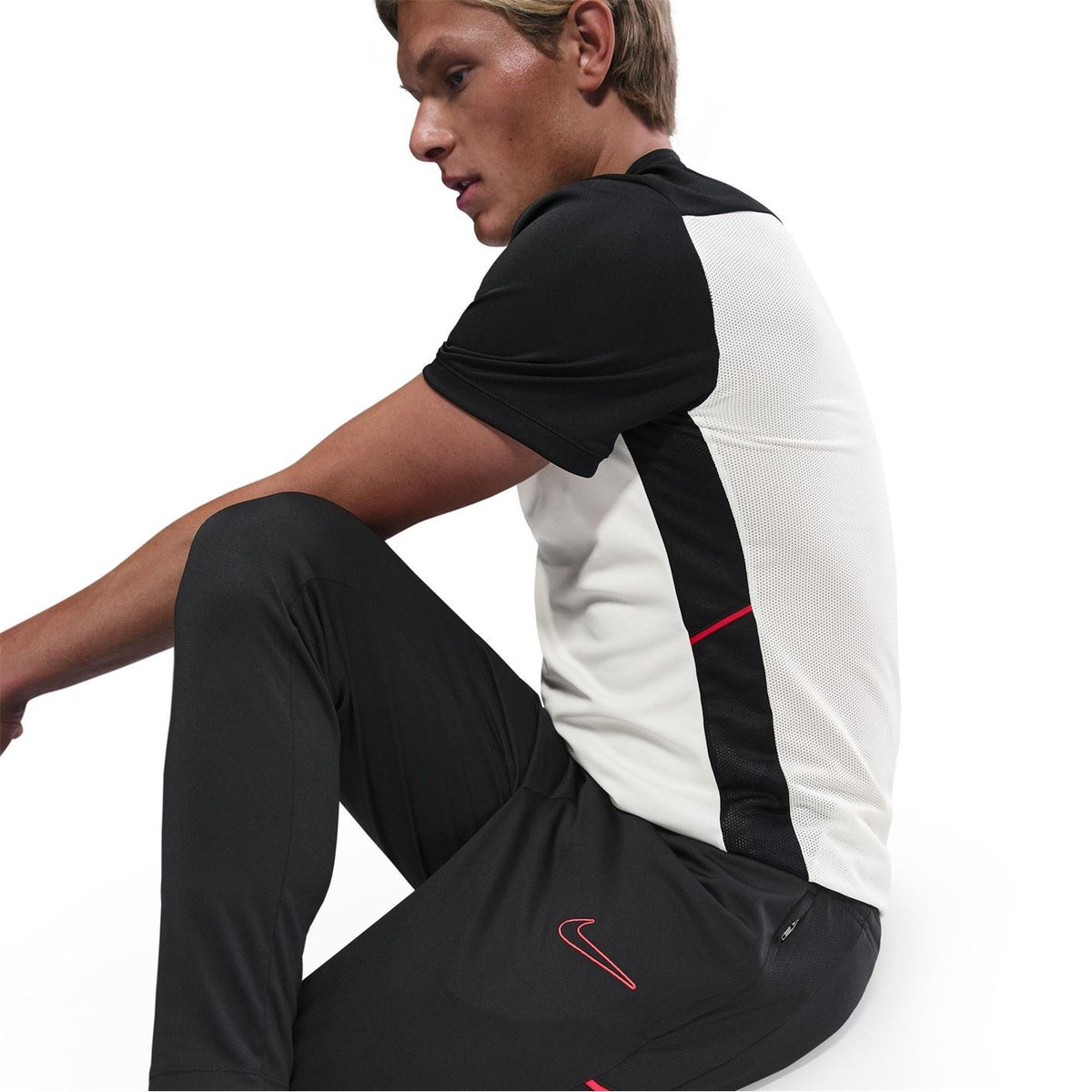 Nike Mens Dri Fit Academy Zippered Football Pants