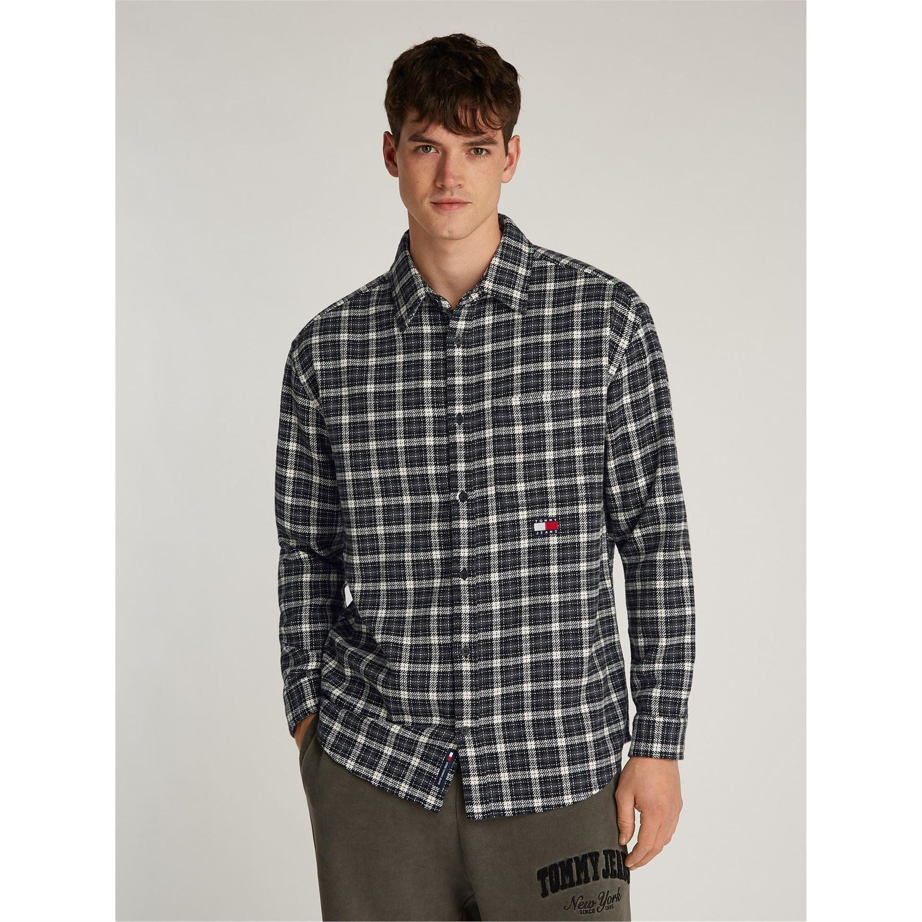 Tommy Jeans Badge Flannel Long Sleeve Patterned Shirt