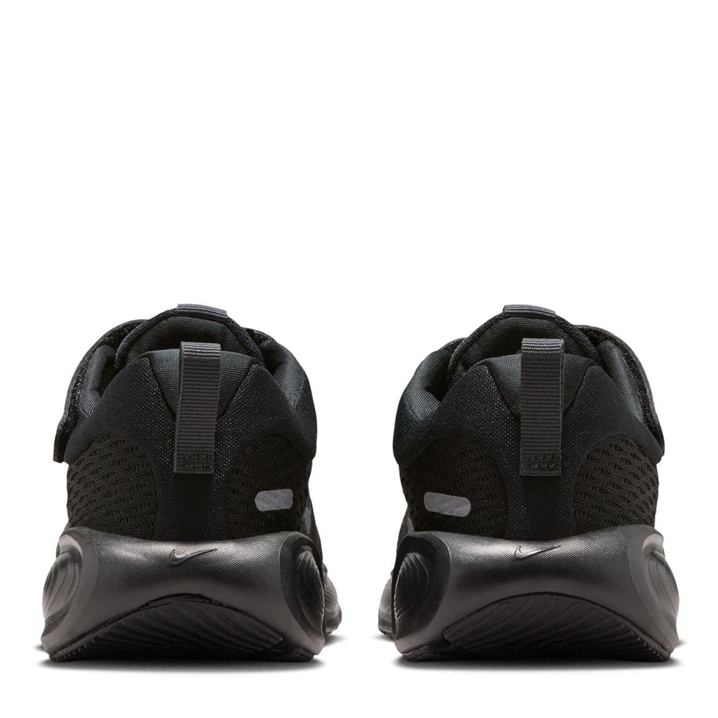 Nike Stellar Ride Low Top Lace-Up Sneakers