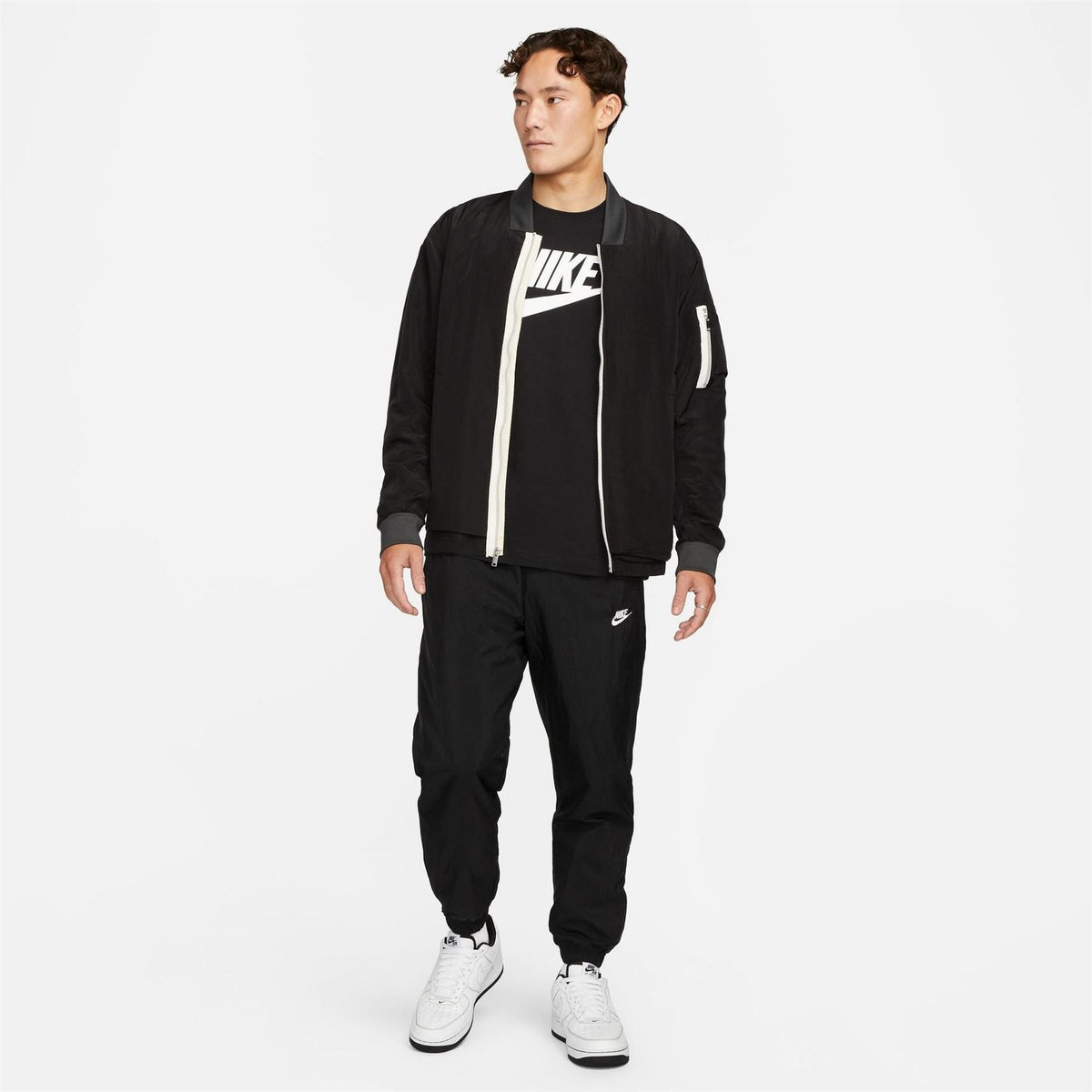 Nike Mens Sportswear Club T-Shirt