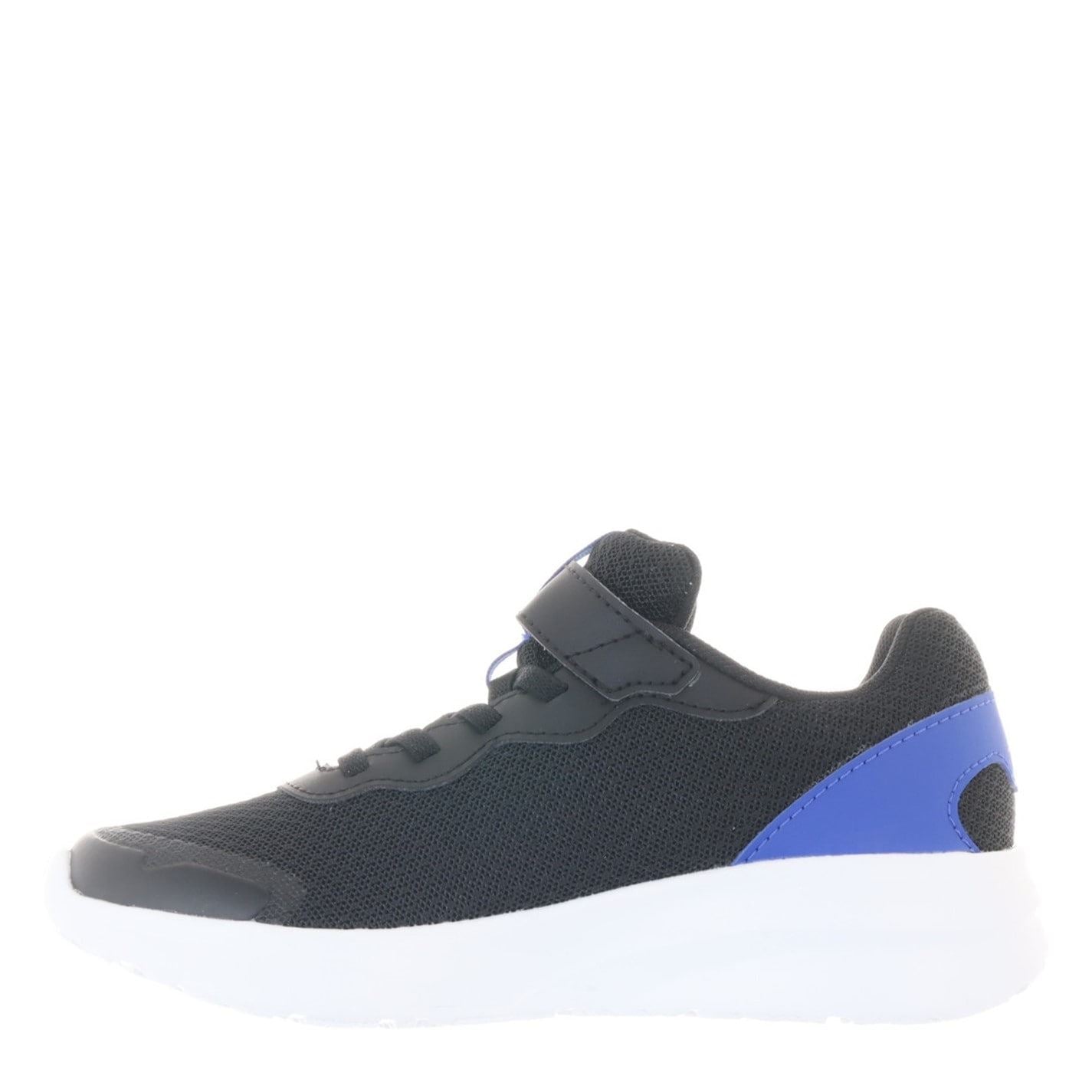 New Balance Round Toe Low Top Sneakers