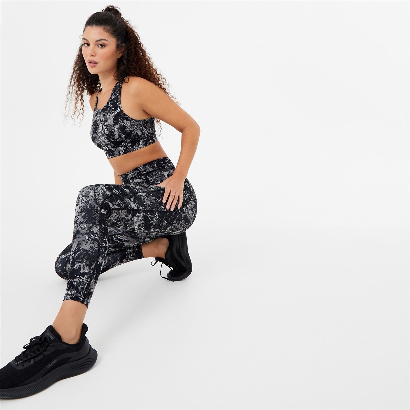 USA Pro Core Racer Back Sports Bra Ladies